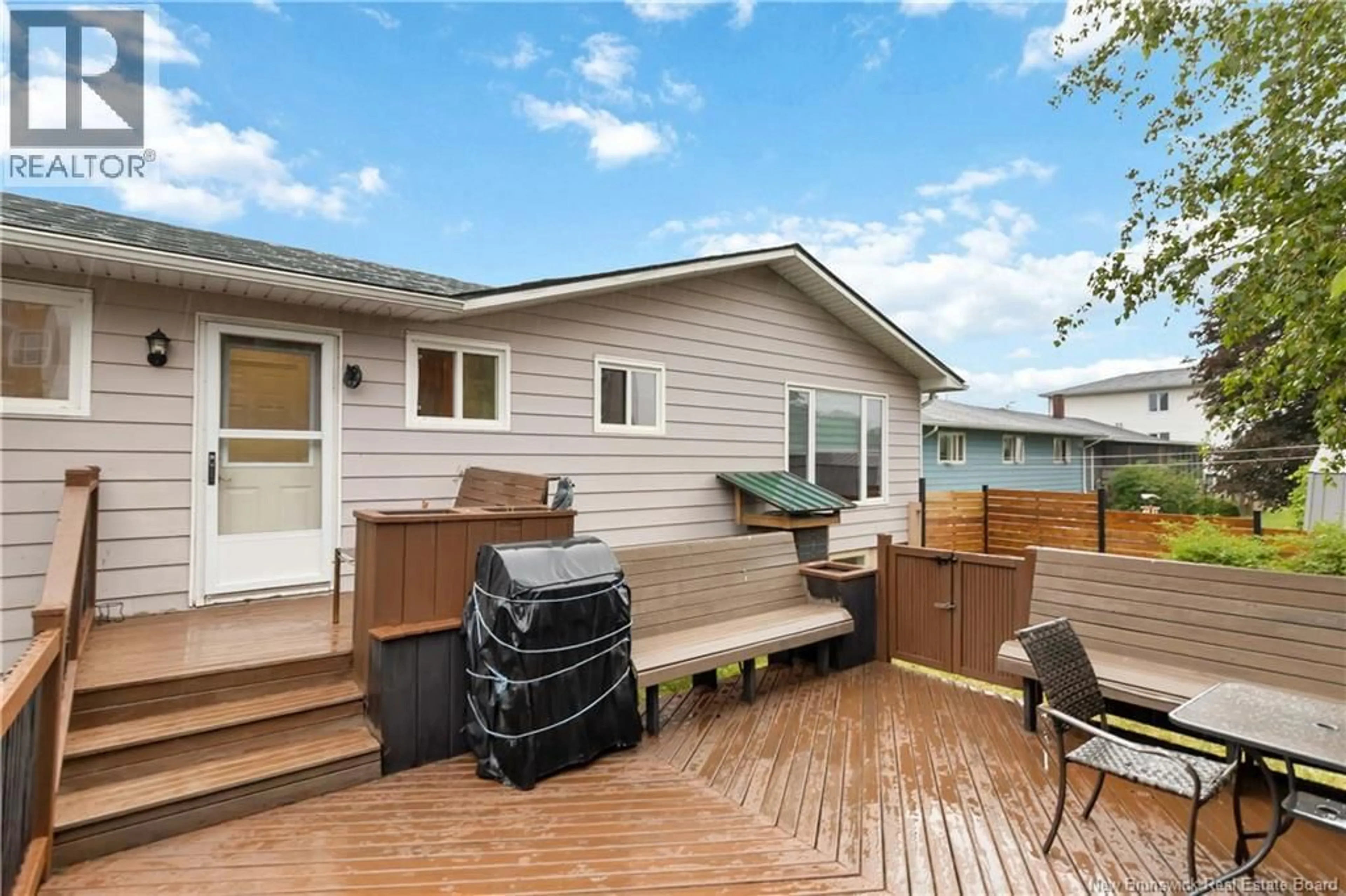 Home with vinyl exterior material, unknown for 257 READE STREET, Moncton New Brunswick E1C6S9