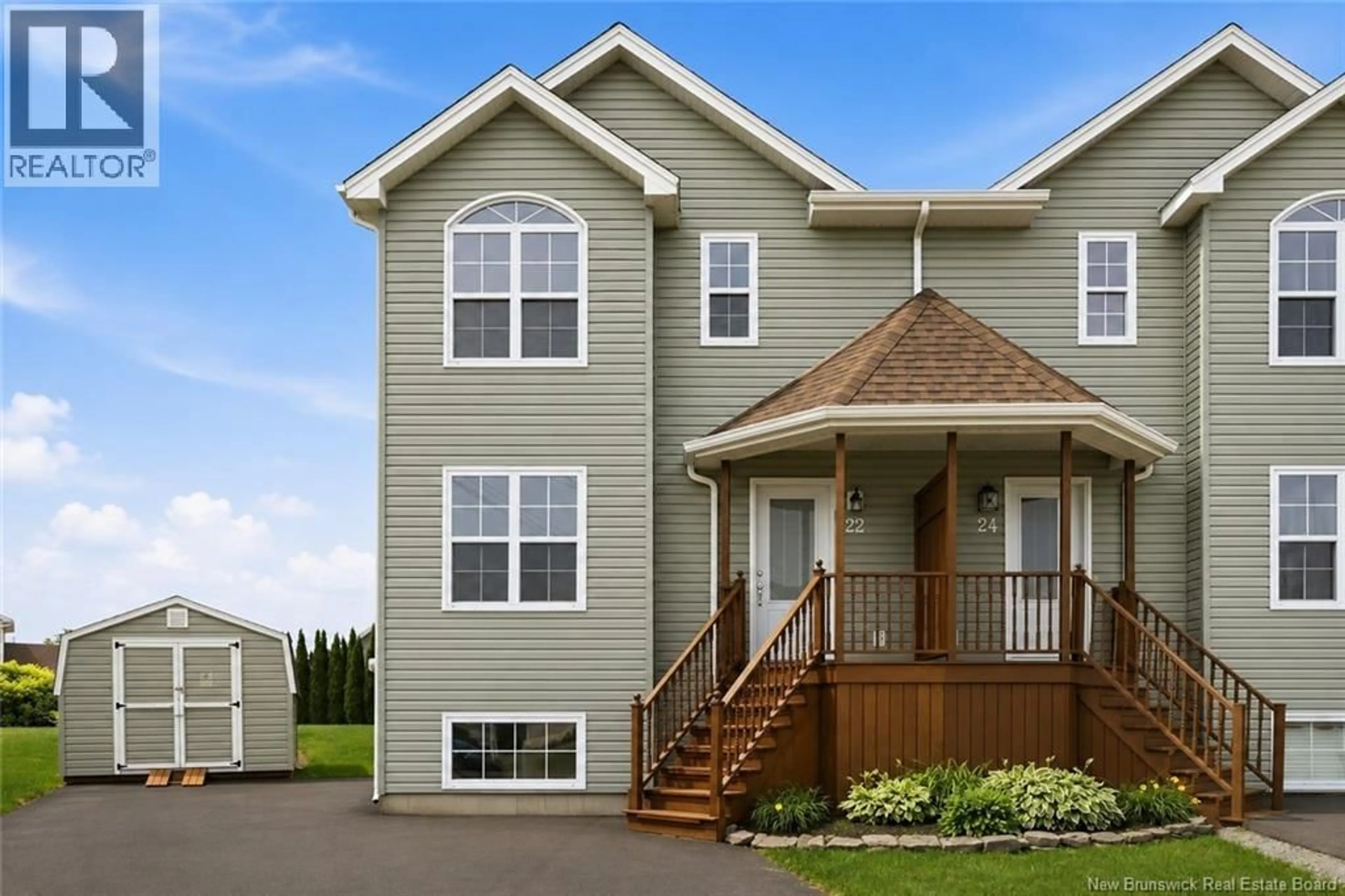 Home with vinyl exterior material, unknown for 22 CARLSON STREET, Moncton New Brunswick E1G5N5