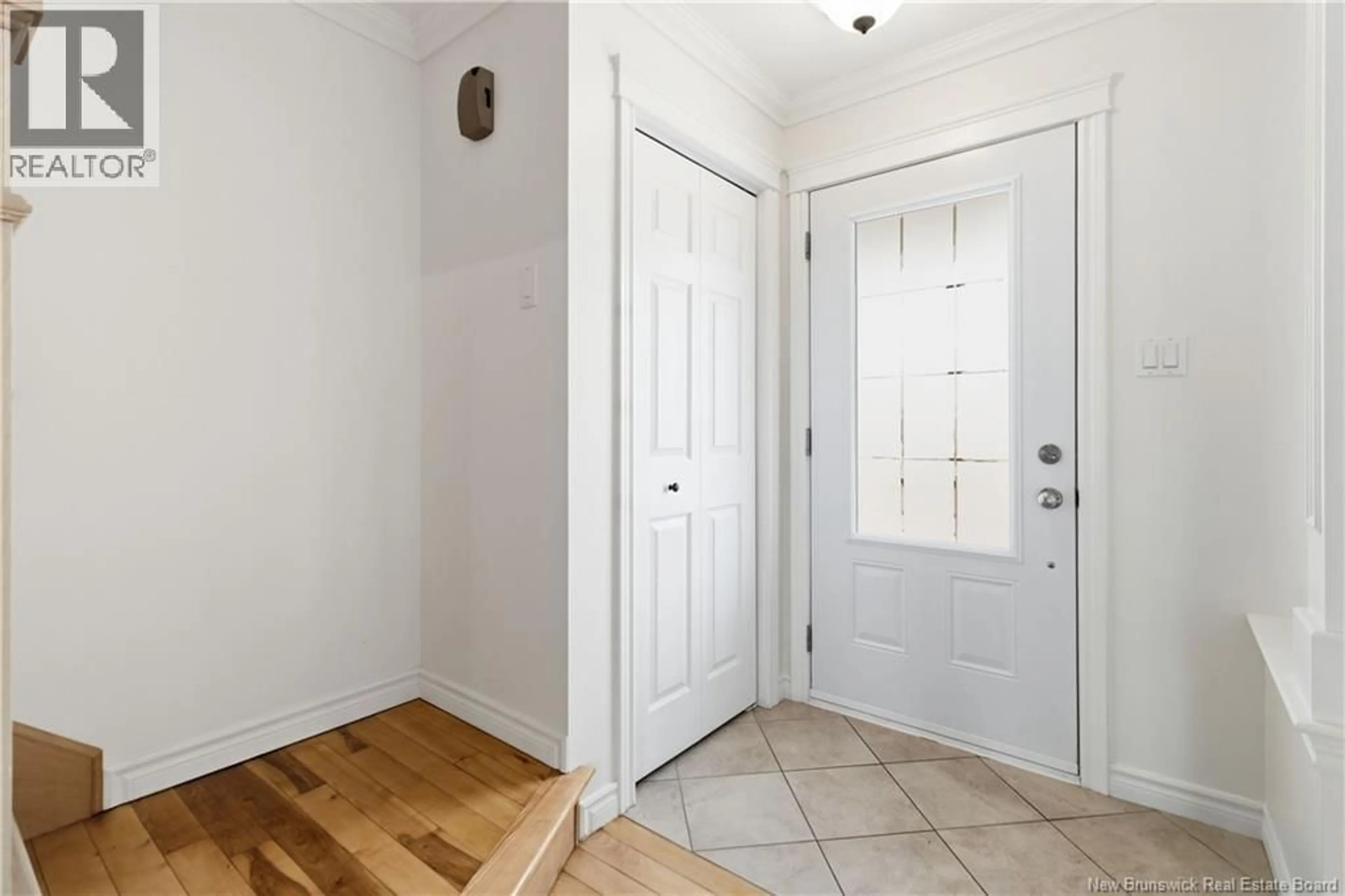 Indoor entryway for 22 CARLSON STREET, Moncton New Brunswick E1G5N5