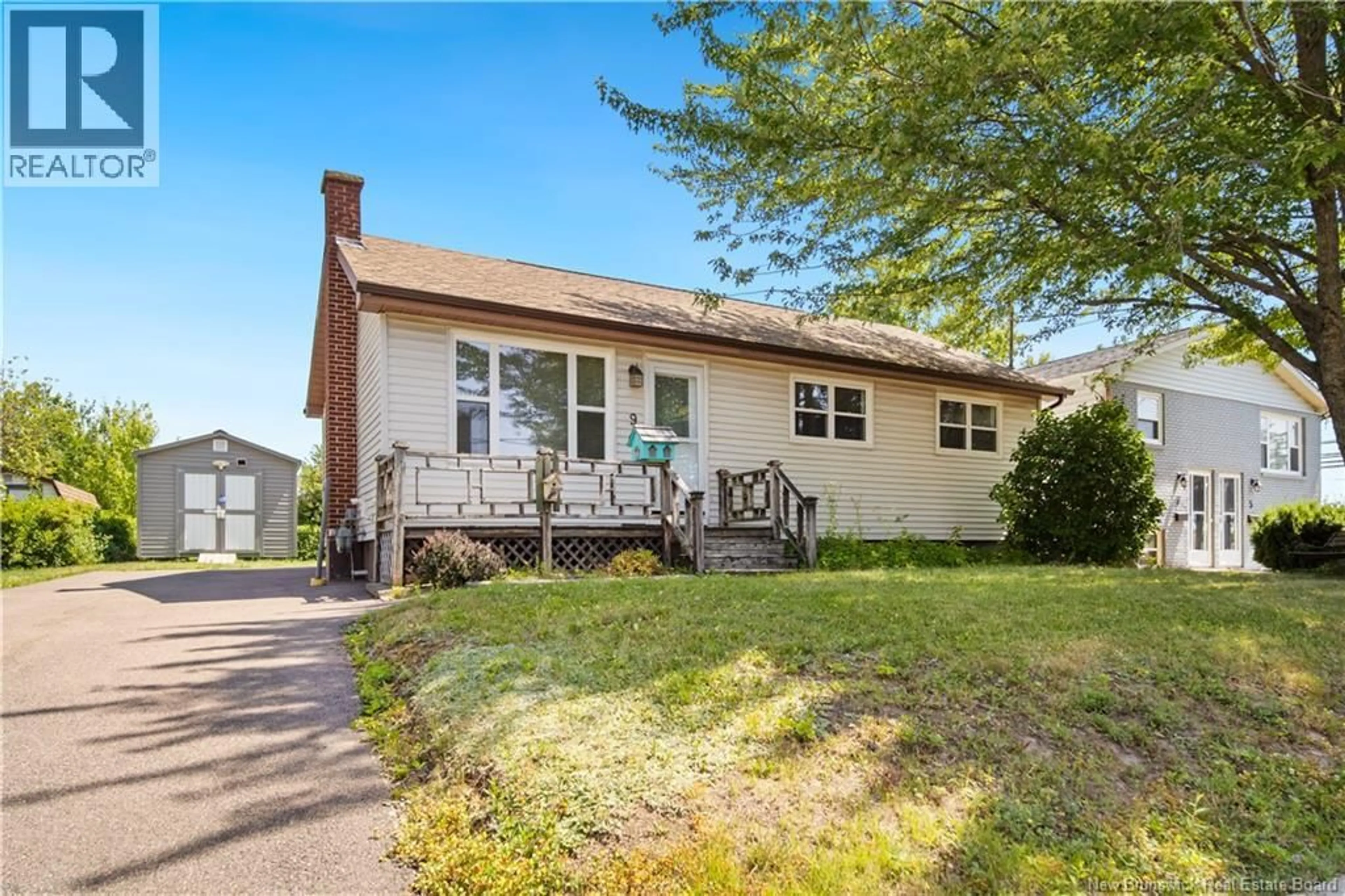Home with vinyl exterior material, street for 9 FIRST AVENUE, Moncton New Brunswick E1C7W9