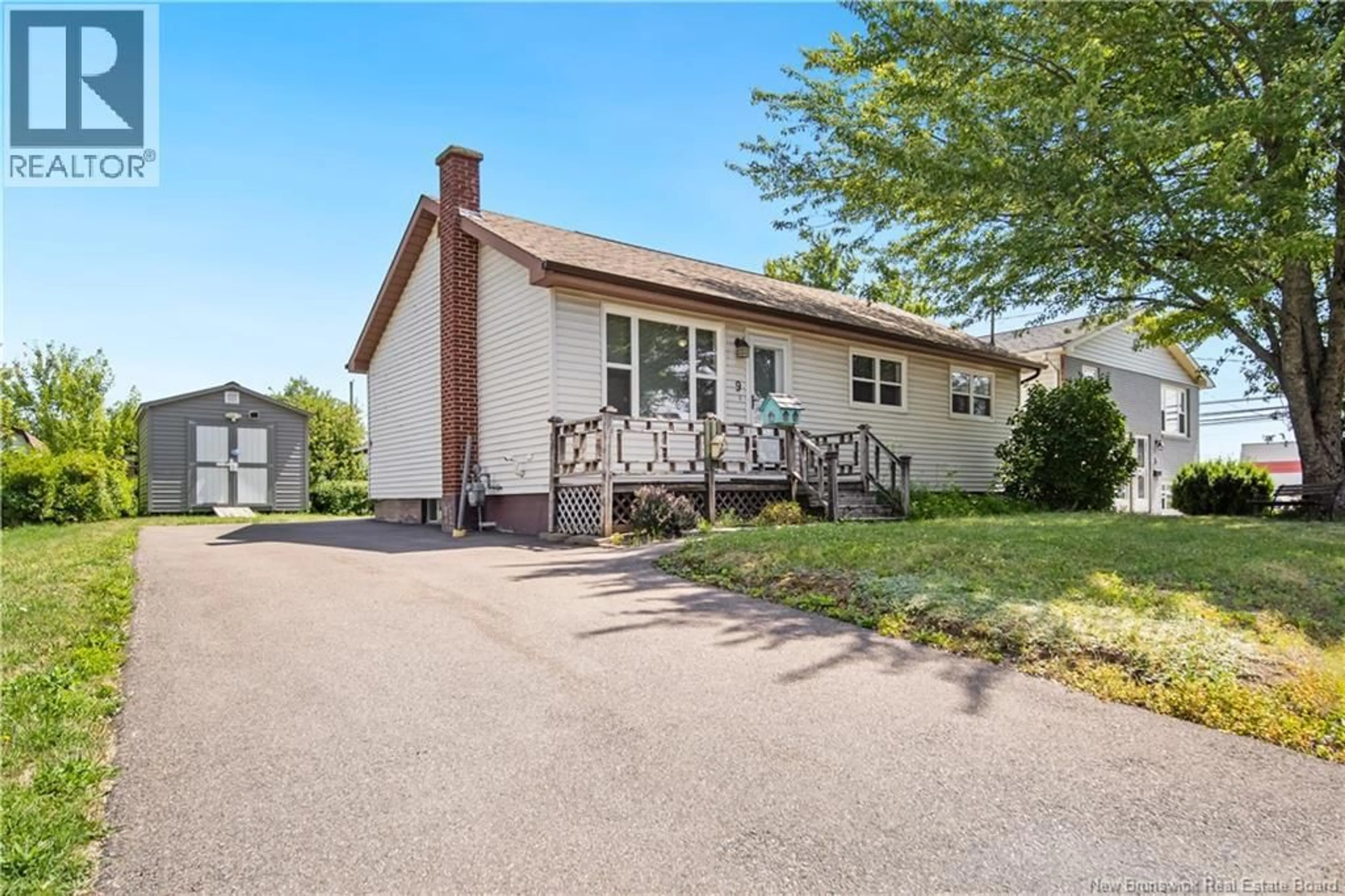 Home with vinyl exterior material, street for 9 FIRST AVENUE, Moncton New Brunswick E1C7W9