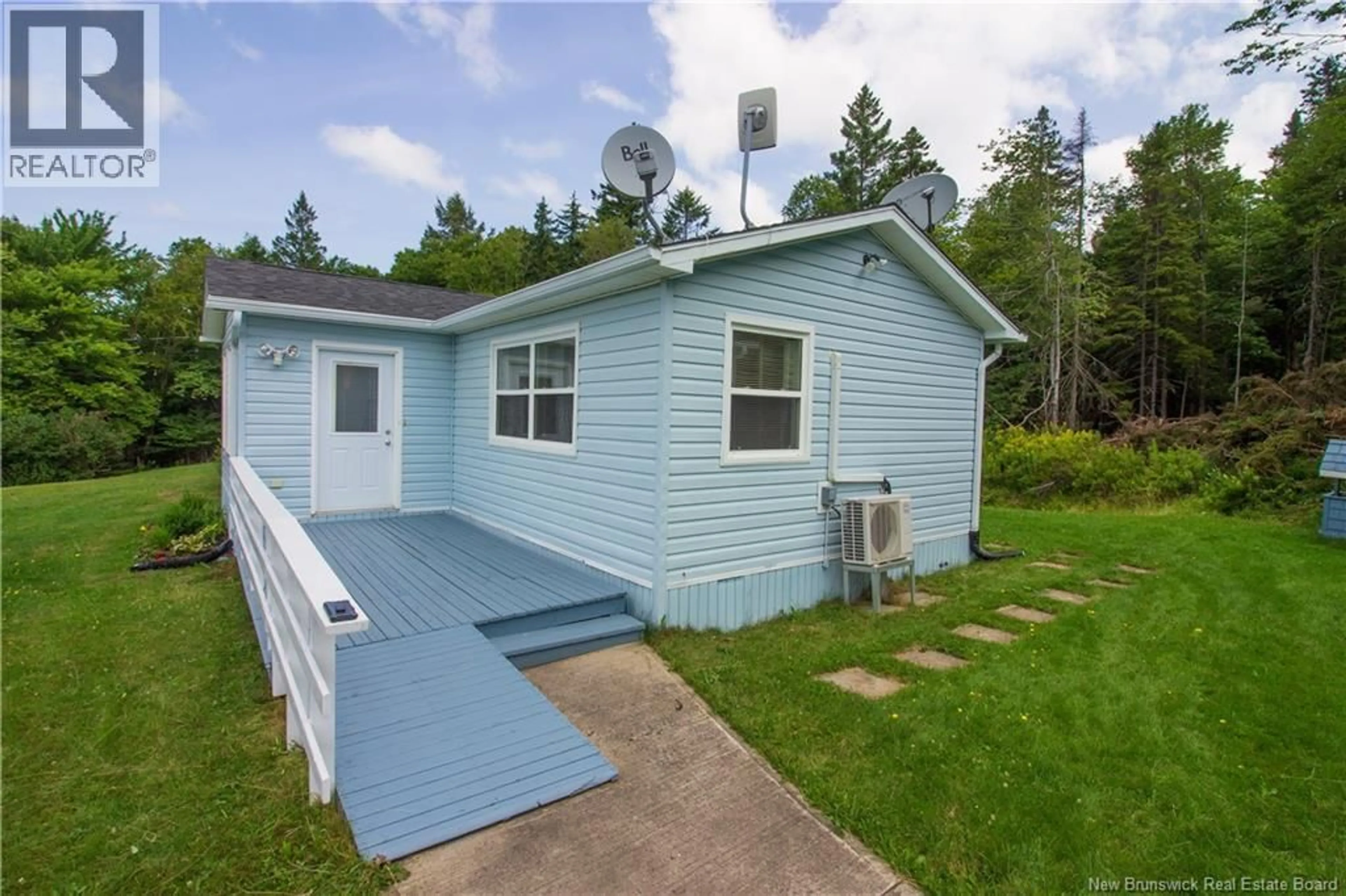 Home with vinyl exterior material, unknown for 49 PUMPKIN HILL ROAD, Nauwigewauk New Brunswick E5N8B3