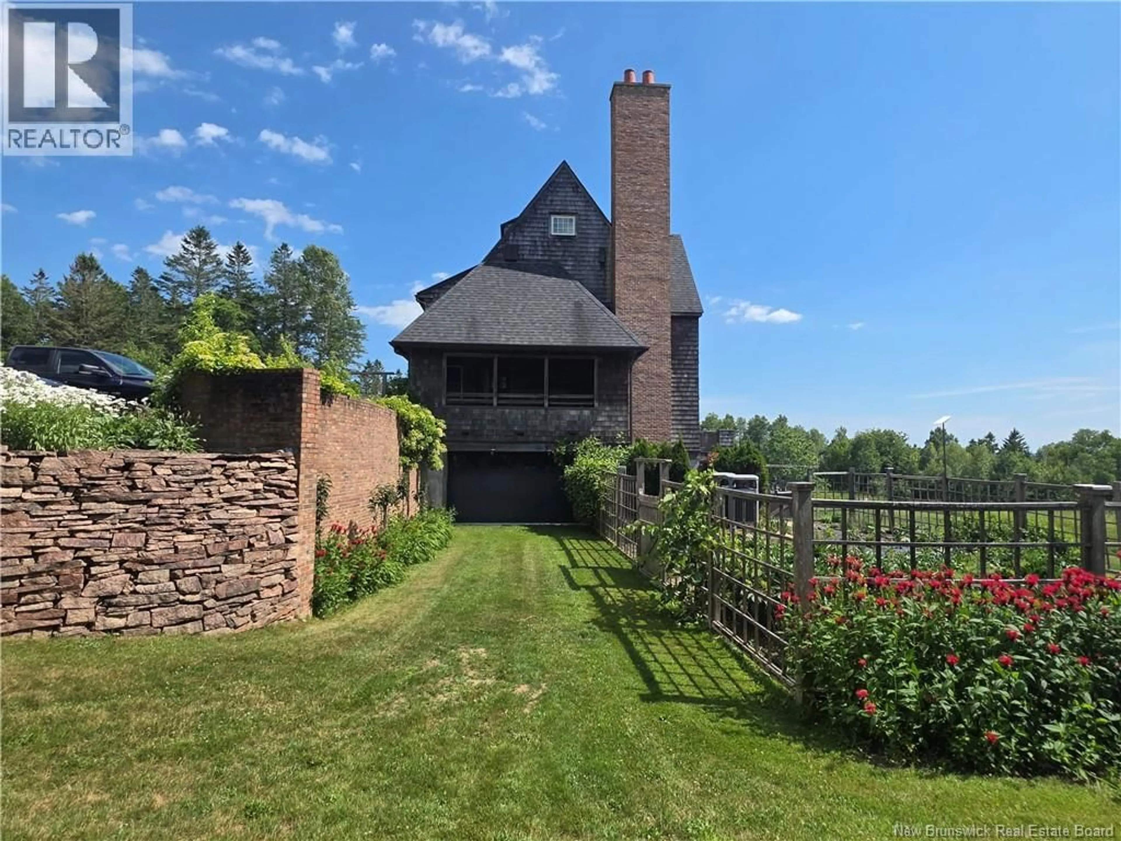 A pic from outside/outdoor area/front of a property/back of a property/a pic from drone, unknown for 29 CRAIGNISH LANE, Bayside New Brunswick E5B2V9