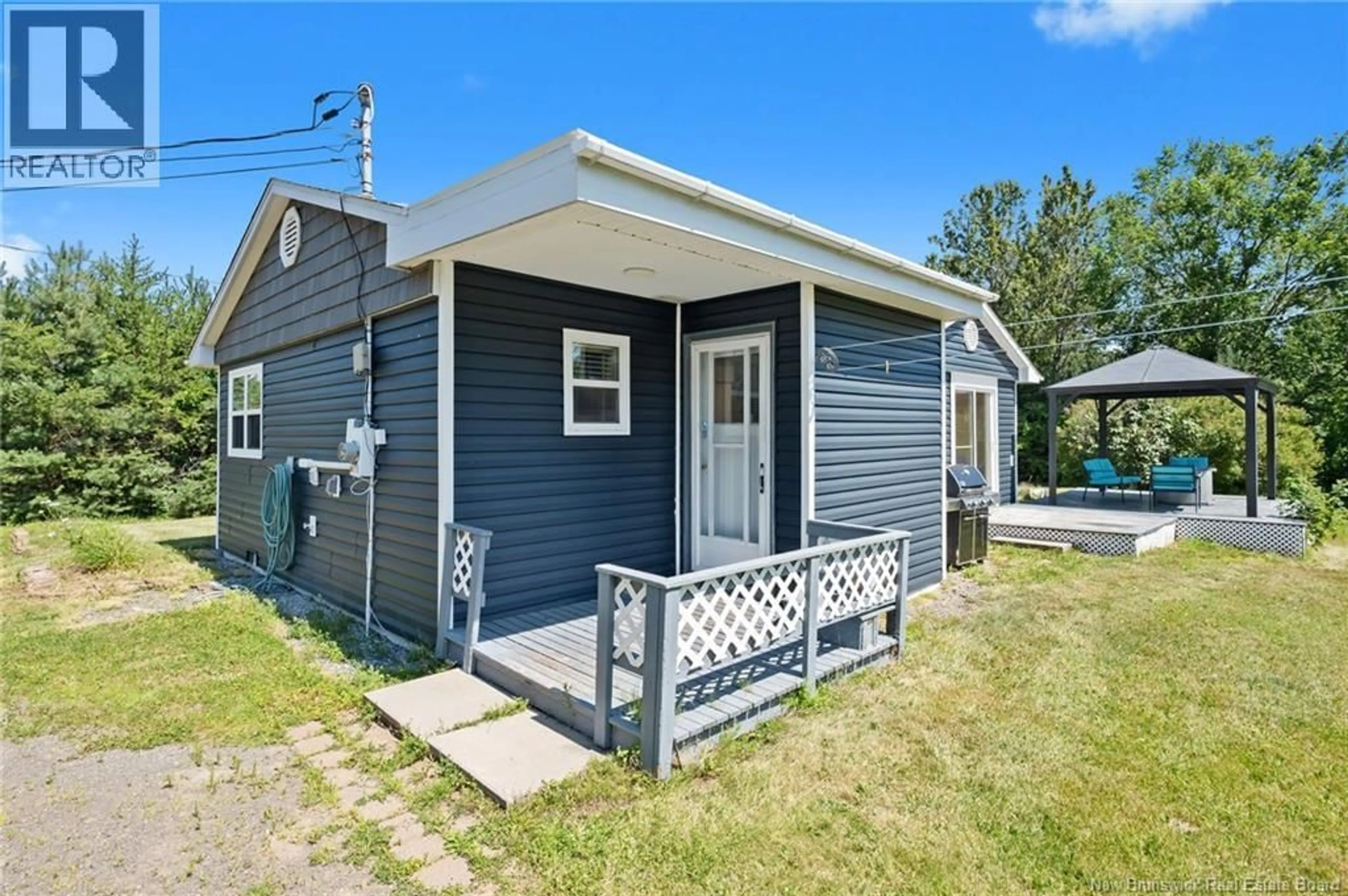 Home with vinyl exterior material, street for 1837 COCAGNE SUD, Notre-Dame New Brunswick E4V1X3