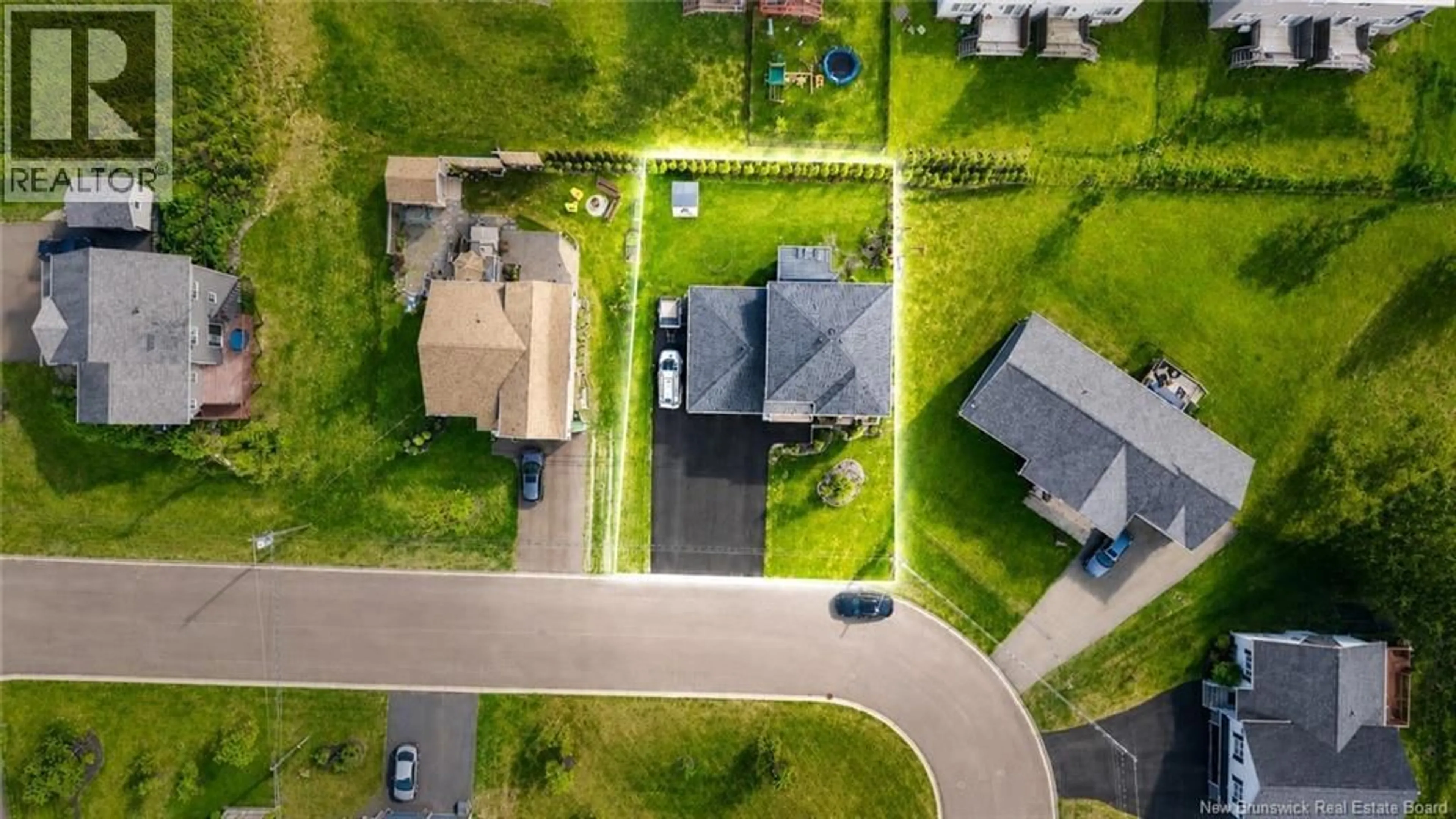 A pic from outside/outdoor area/front of a property/back of a property/a pic from drone, street for 22 MATHIAS ST, Dieppe New Brunswick E1A8N5