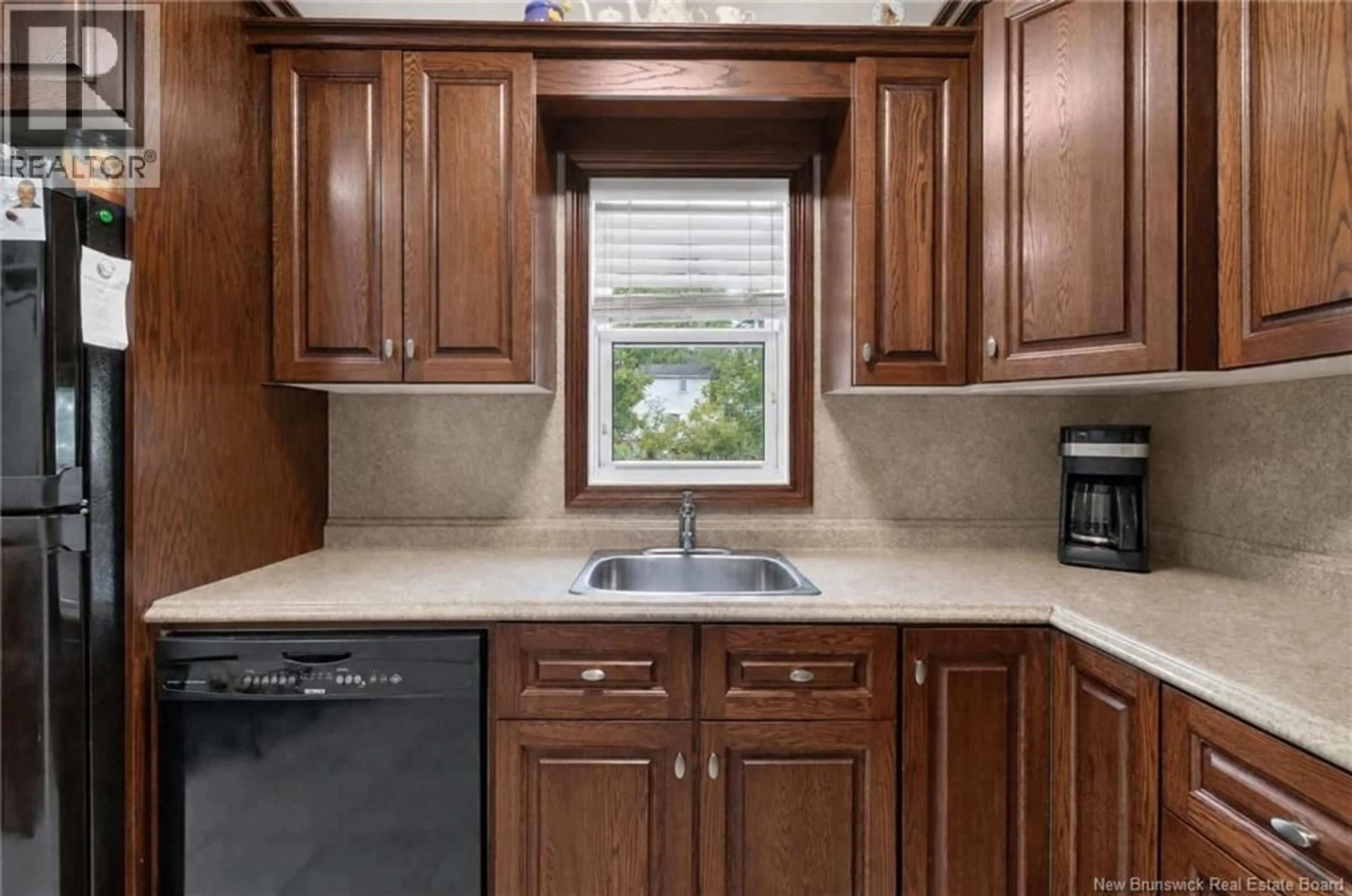 Standard kitchen, ceramic/tile floor for 101 SECOND AVENUE, Moncton New Brunswick E1C7Y1