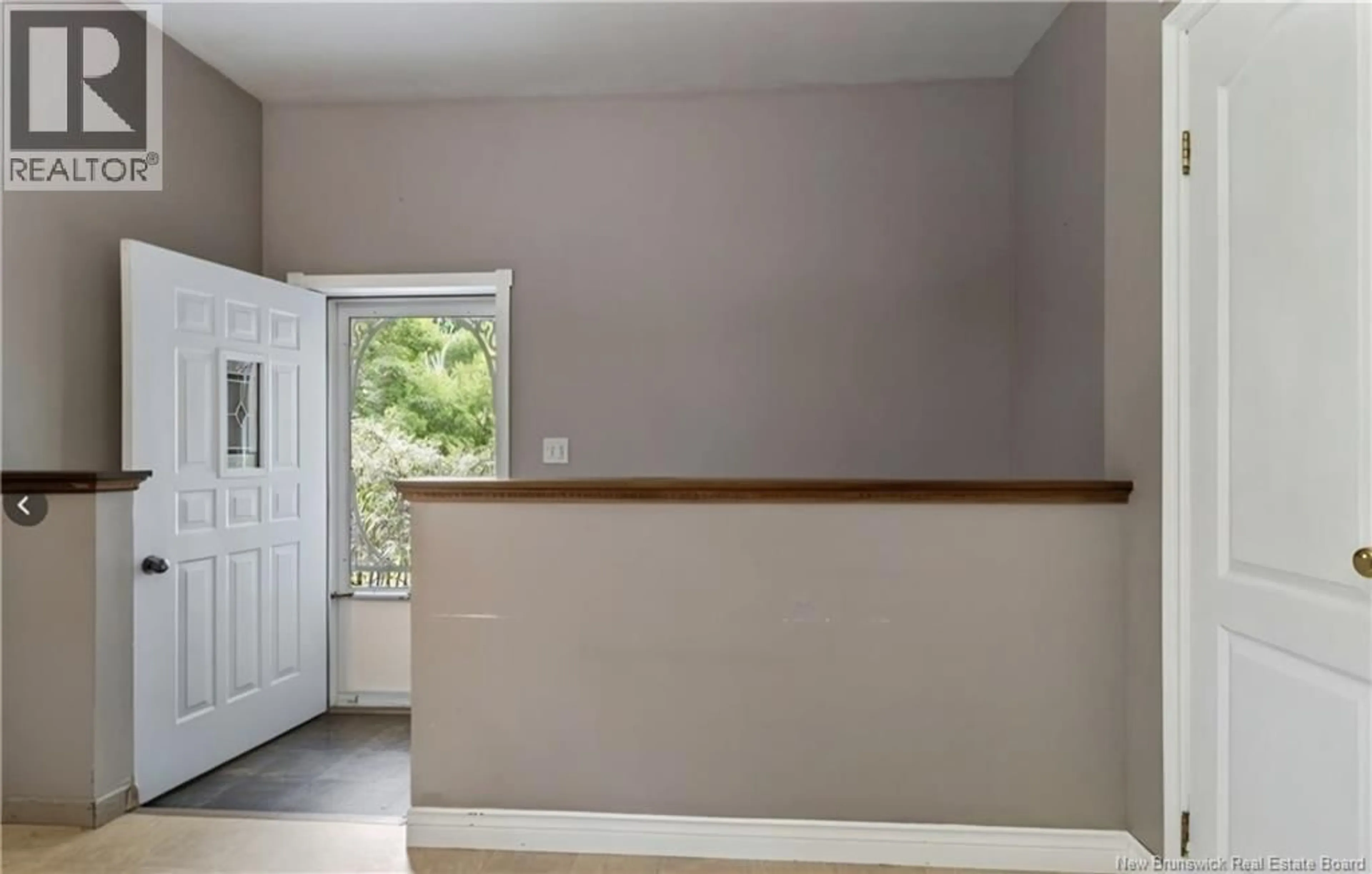 Indoor entryway for 684 PRINCIPALE STREET, Memramcook New Brunswick E4K2V2