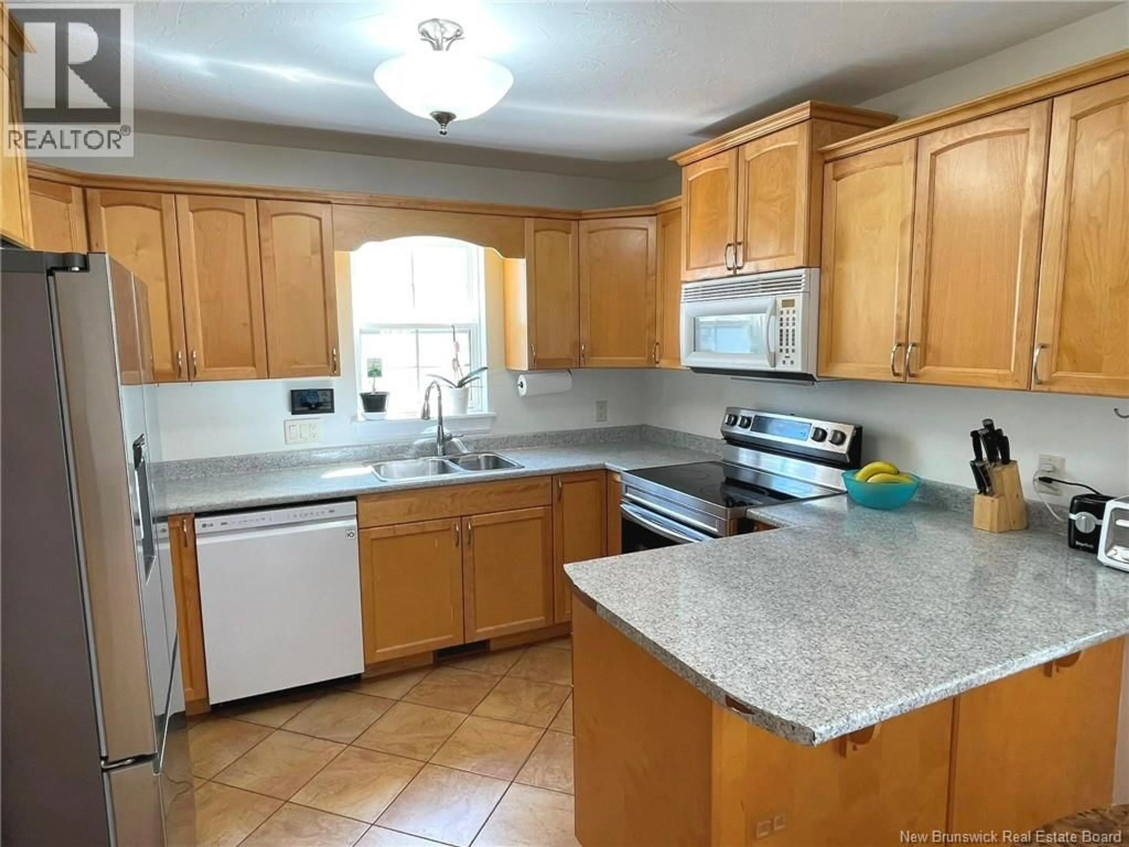 Standard kitchen, ceramic/tile floor for 11 WILSON ROAD, Riverview New Brunswick E1B2V9