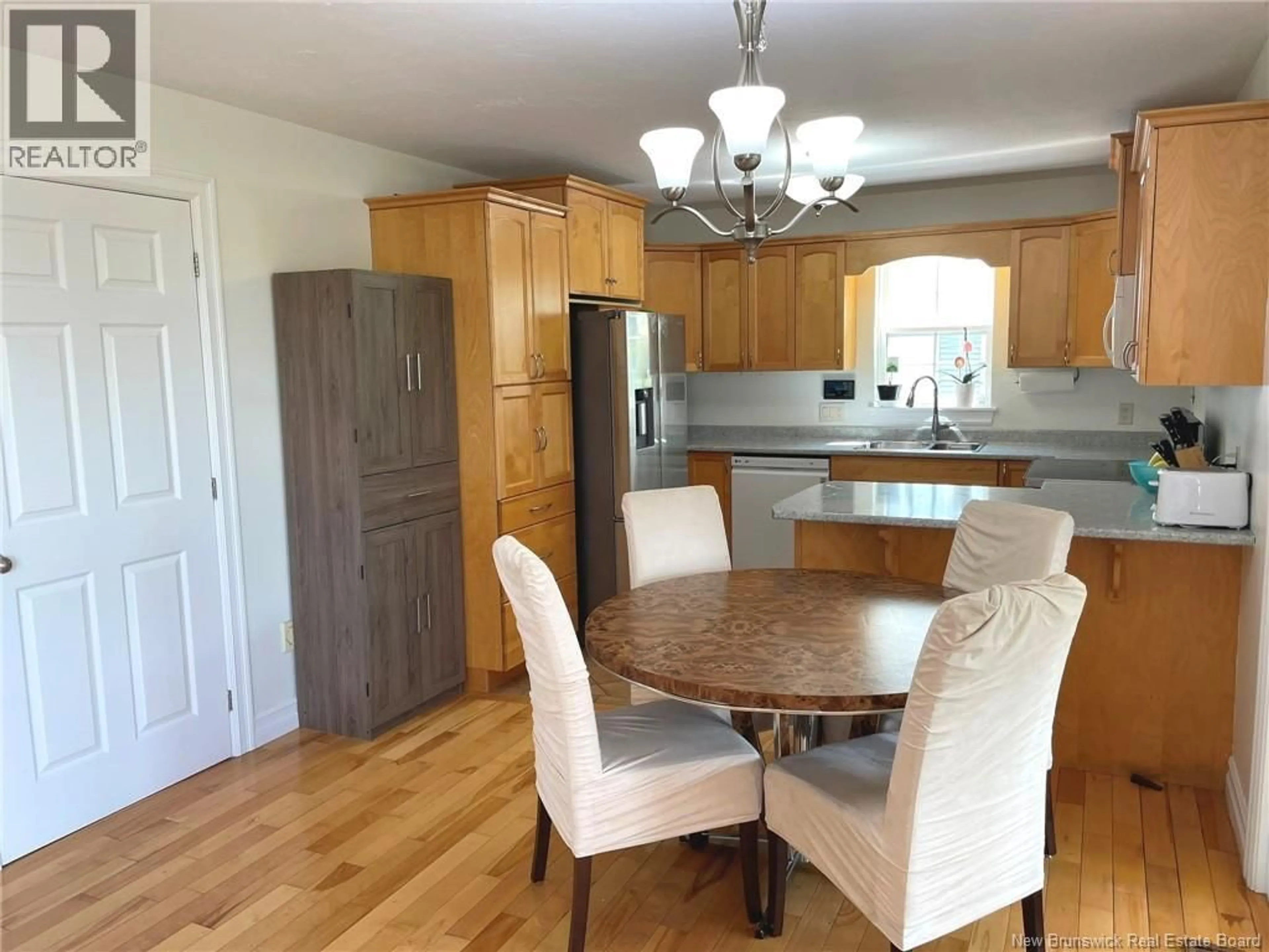 Dining room, wood/laminate floor for 11 WILSON ROAD, Riverview New Brunswick E1B2V9
