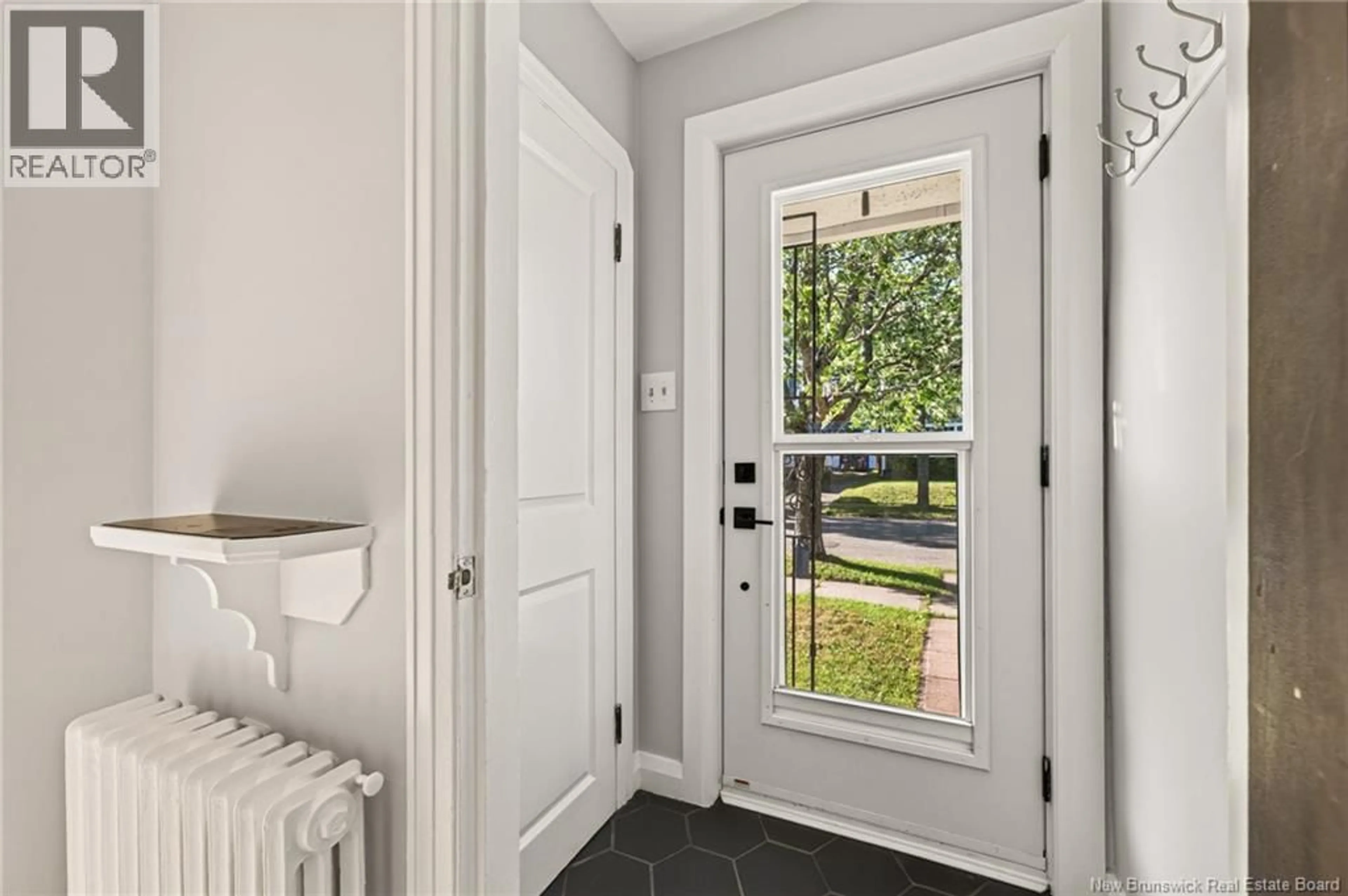 Indoor entryway for 72-74 BURLINGTON AVENUE, Moncton New Brunswick E1E1Z3