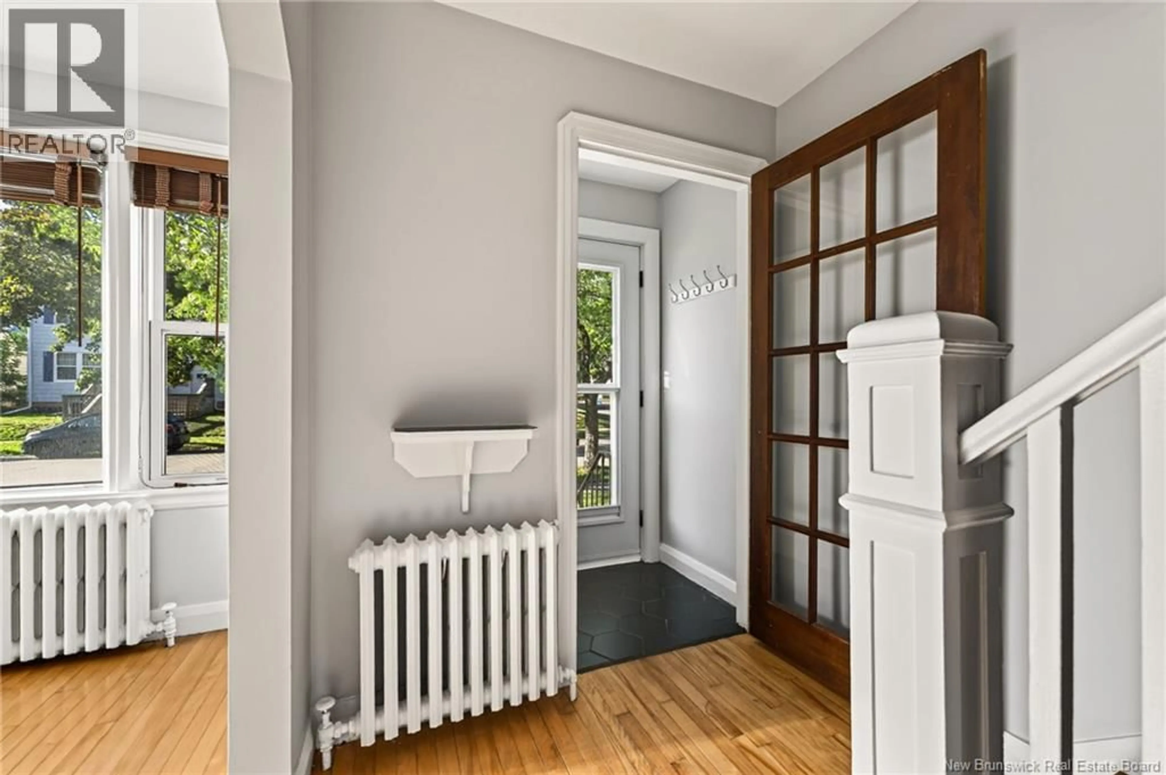 Indoor entryway for 72-74 BURLINGTON AVENUE, Moncton New Brunswick E1E1Z3