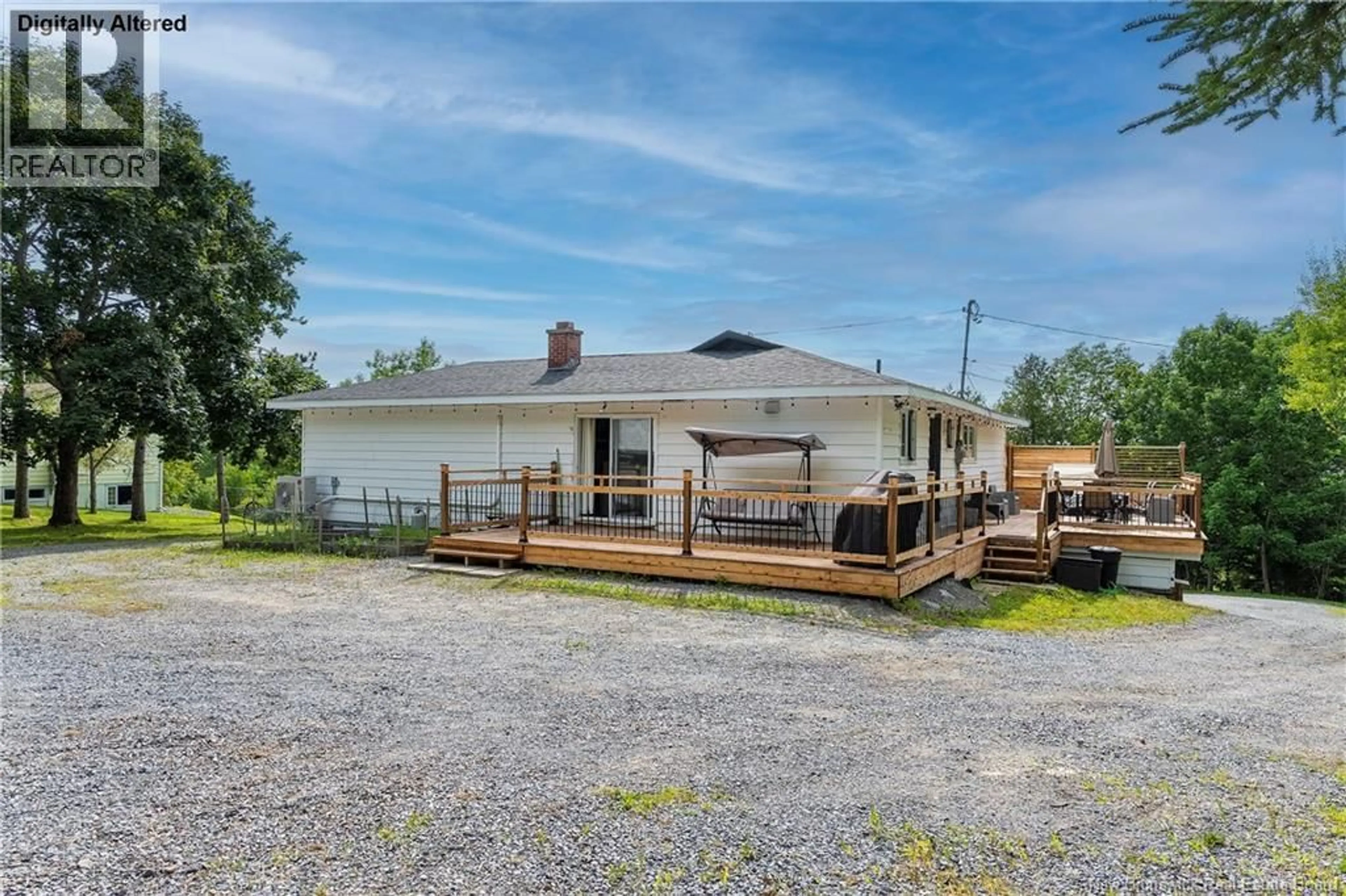 A pic from outside/outdoor area/front of a property/back of a property/a pic from drone, building for 96 OLD COACH ROAD, Quispamsis New Brunswick E2E3V7