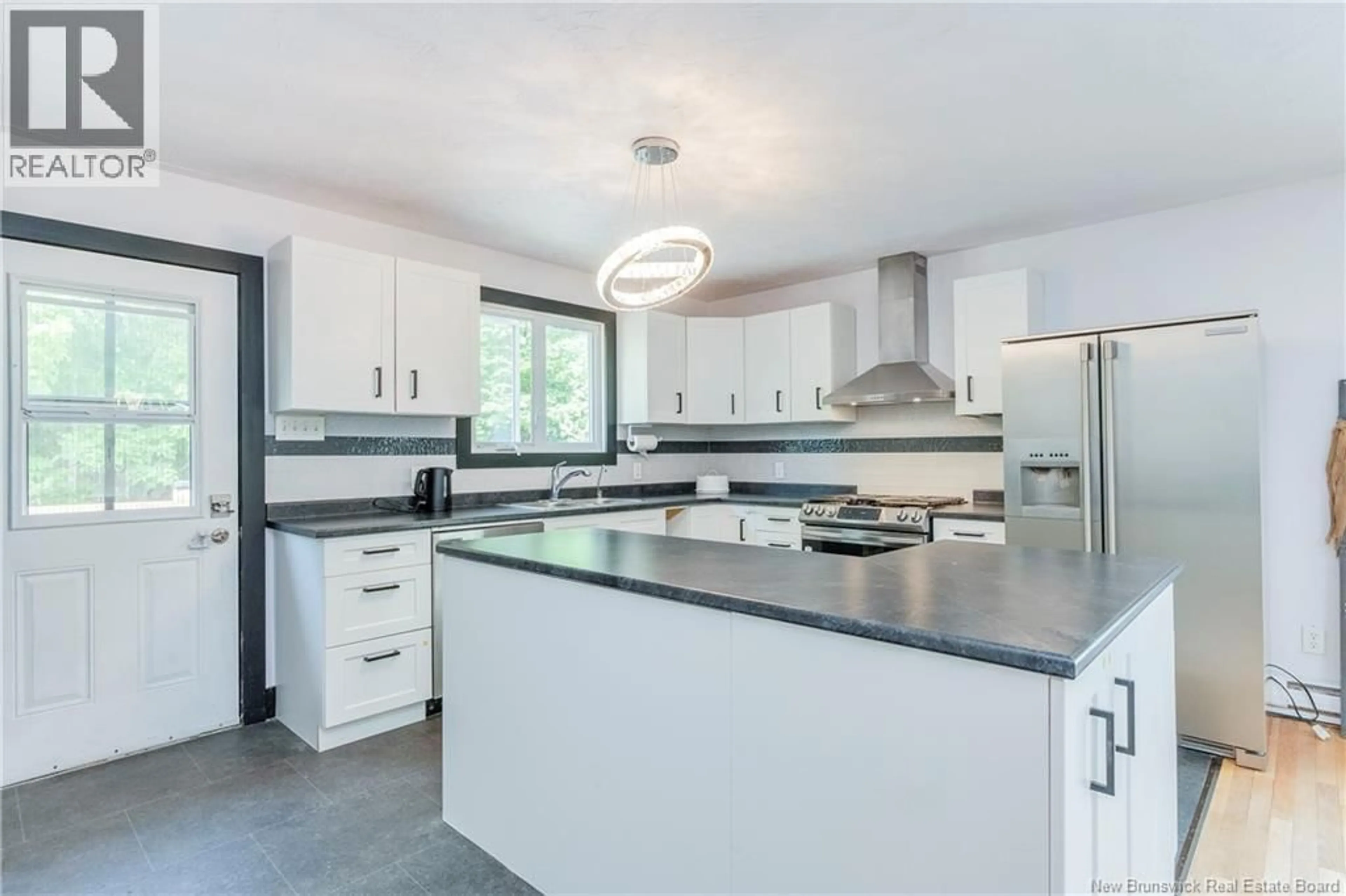 Open concept kitchen, unknown for 96 OLD COACH ROAD, Quispamsis New Brunswick E2E3V7