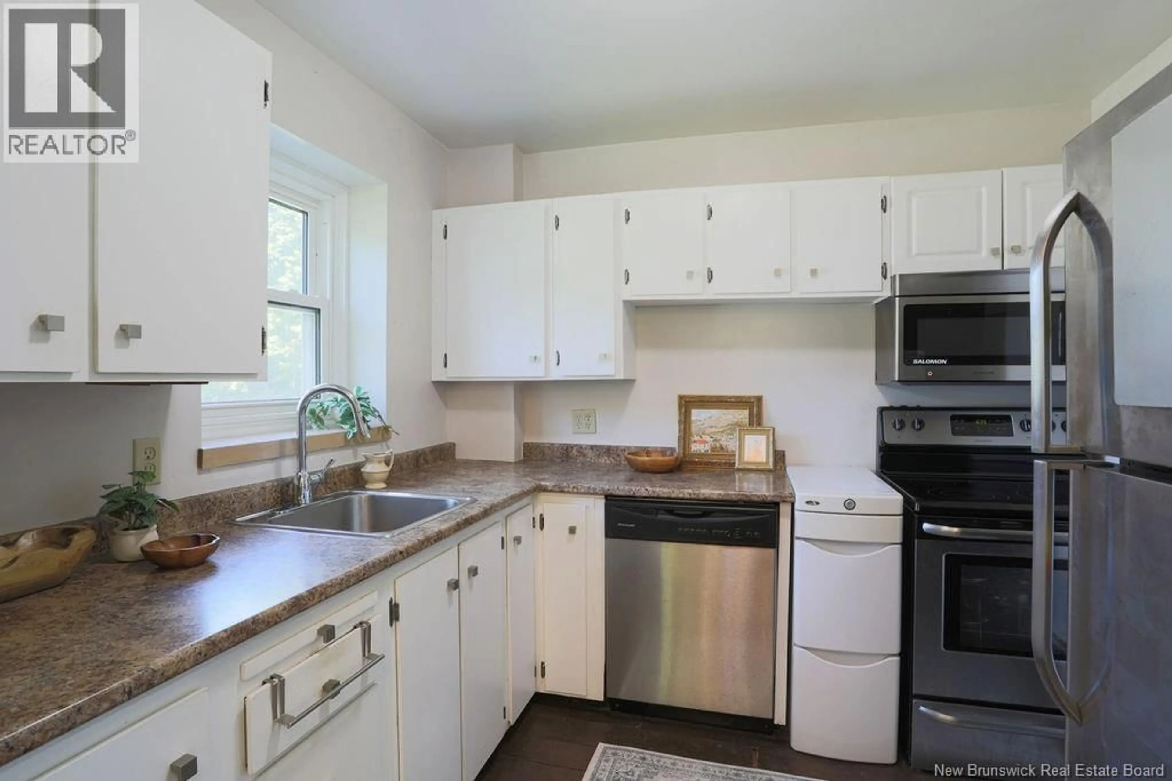 Standard kitchen, unknown for 2 - 2865 ROTHESAY ROAD, Rothesay New Brunswick E2E5V1