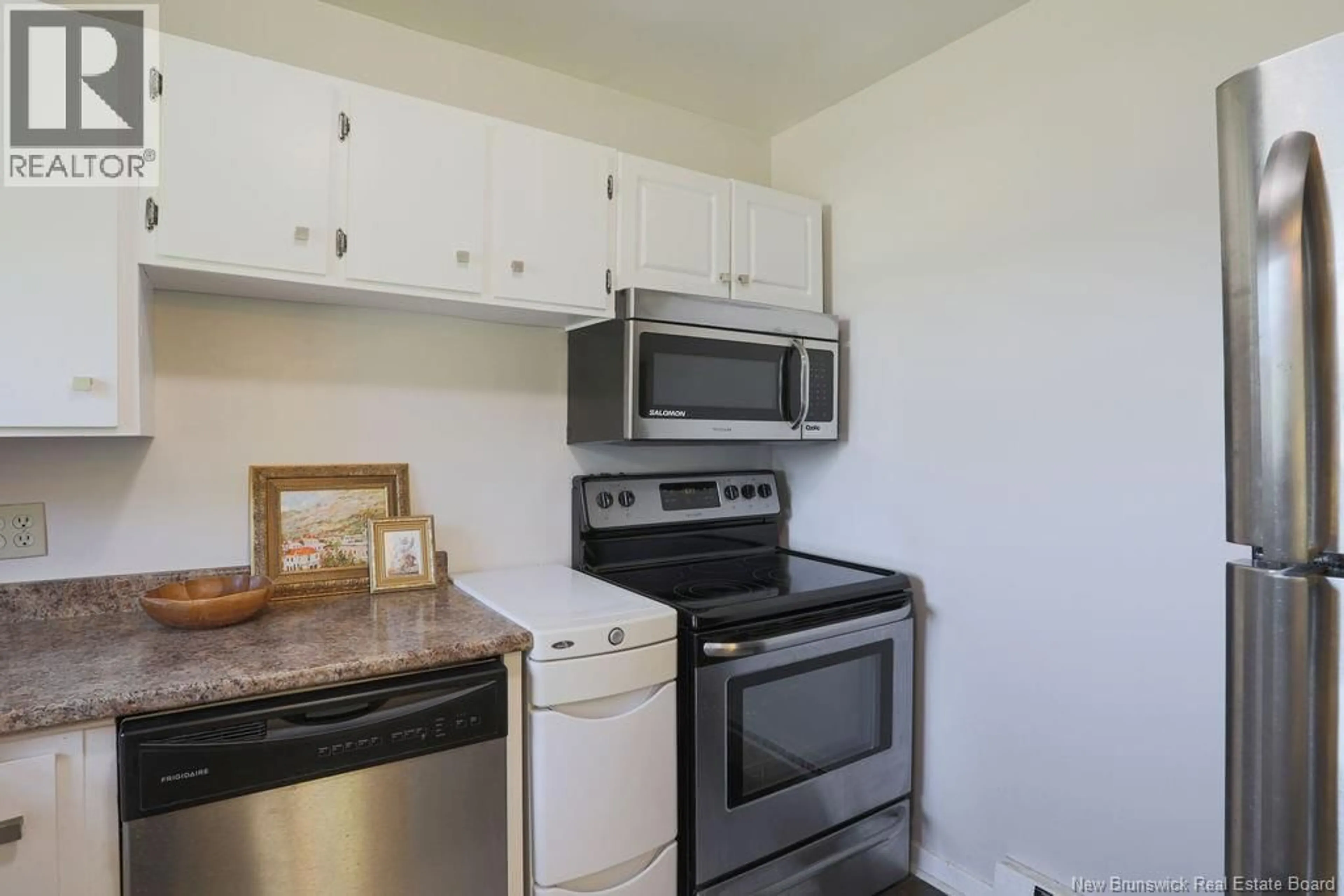 Standard kitchen, unknown for 2 - 2865 ROTHESAY ROAD, Rothesay New Brunswick E2E5V1