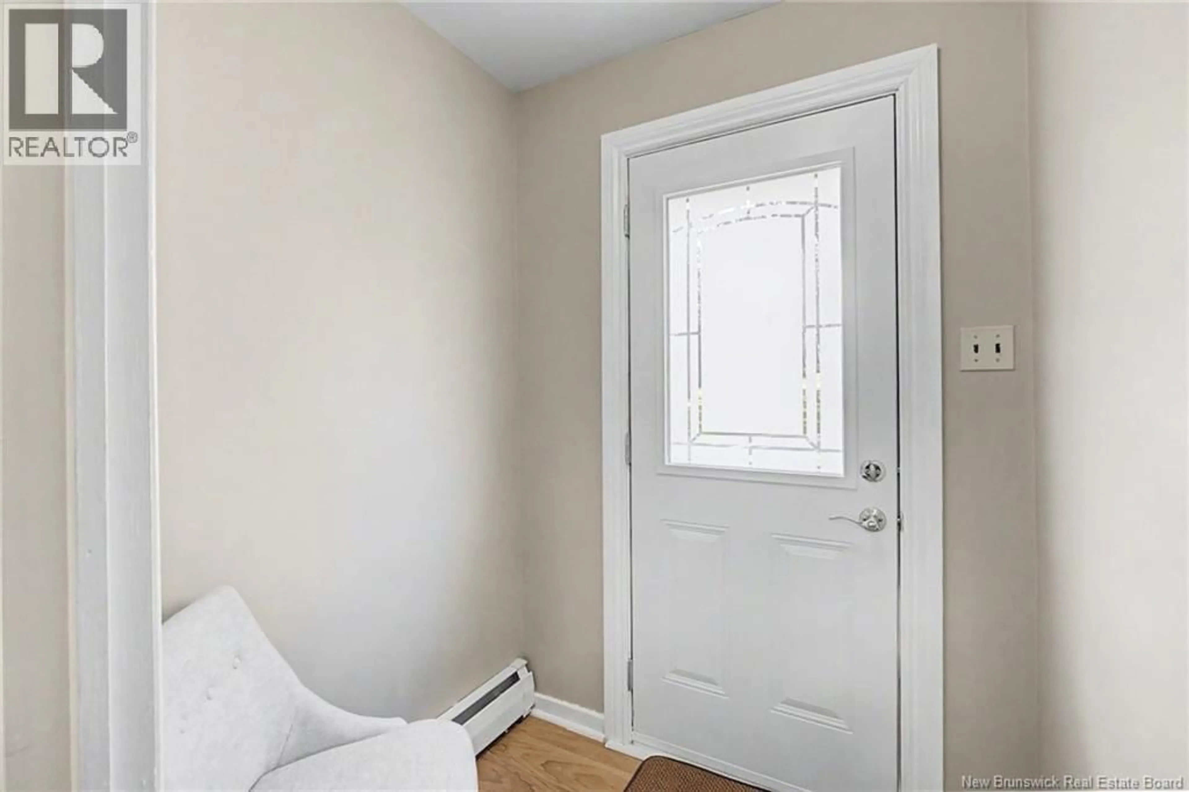 Indoor entryway for 524 SCOULLAR STREET, Oromocto New Brunswick E2V1H1
