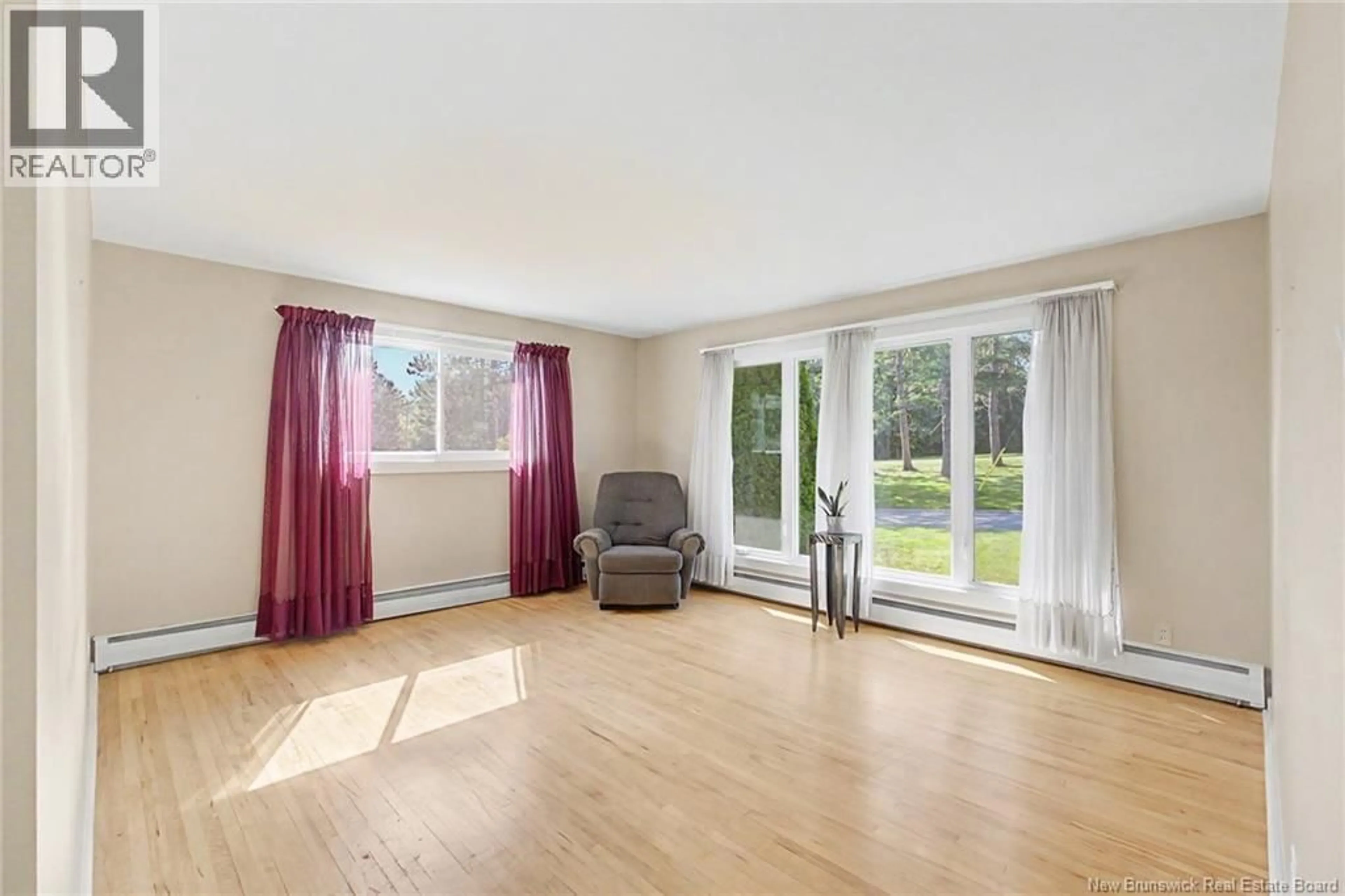 Living room with furniture, unknown for 524 SCOULLAR STREET, Oromocto New Brunswick E2V1H1