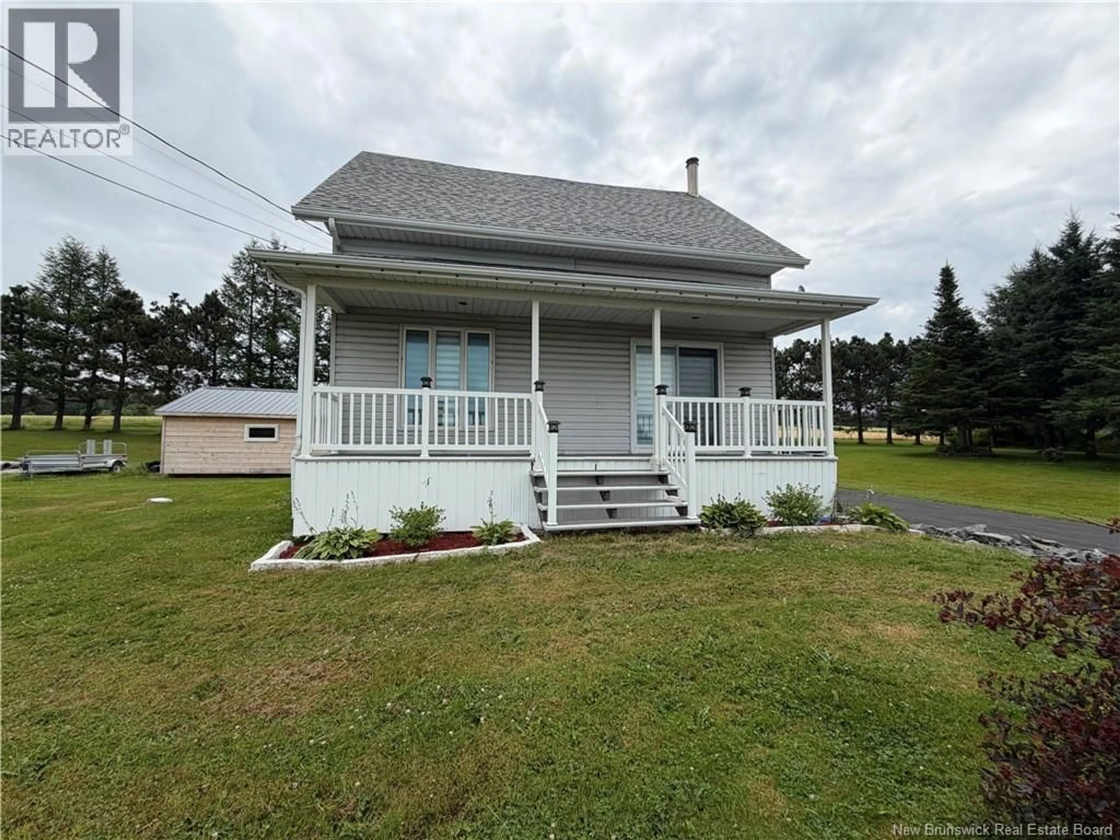 Home with vinyl exterior material, unknown for 7173 RTE 17, Kedgwick New Brunswick E8B1W4