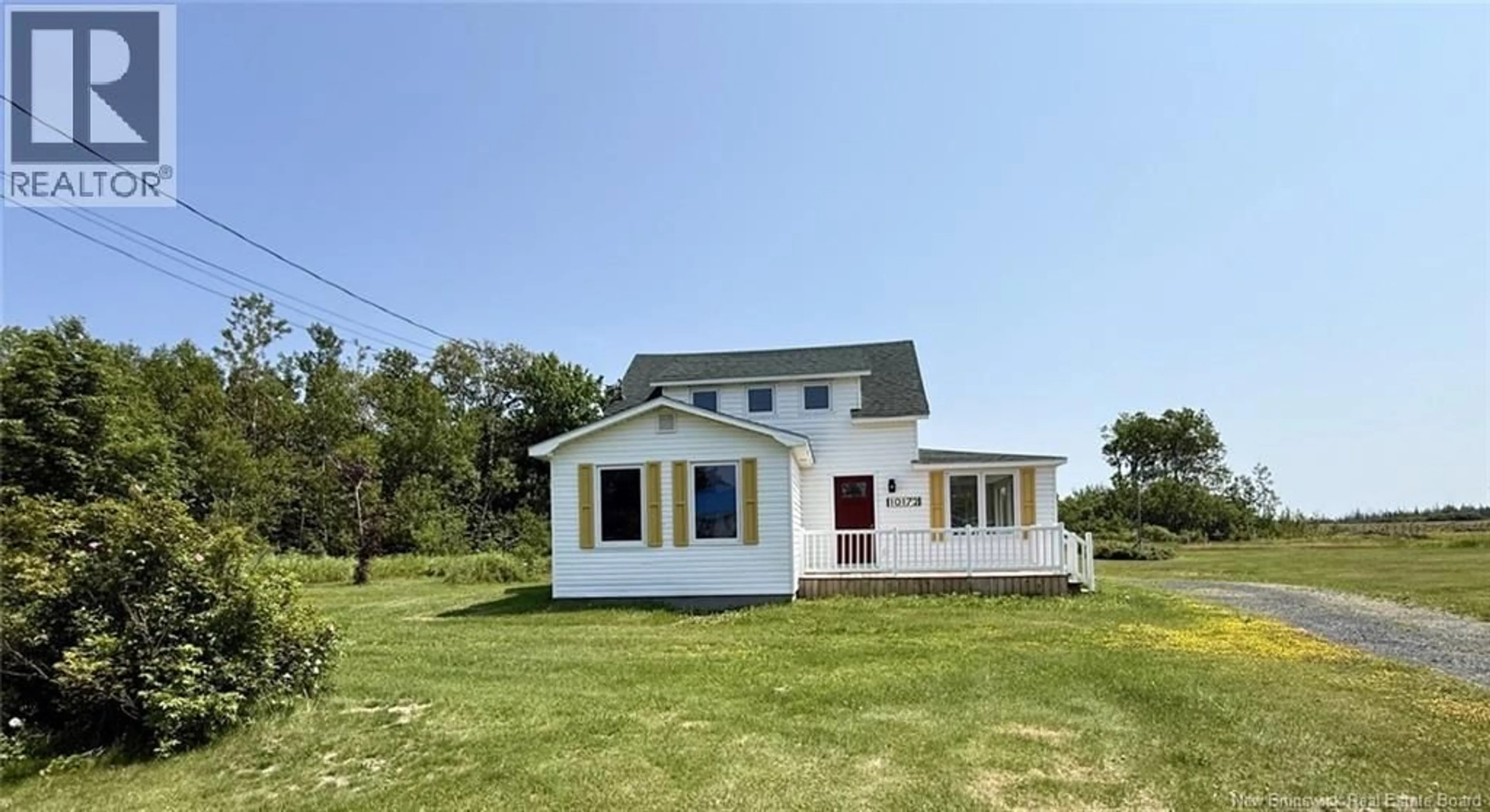 A pic from outside/outdoor area/front of a property/back of a property/a pic from drone, building for 10172 ROUTE 113, Miscou New Brunswick E8T2B4