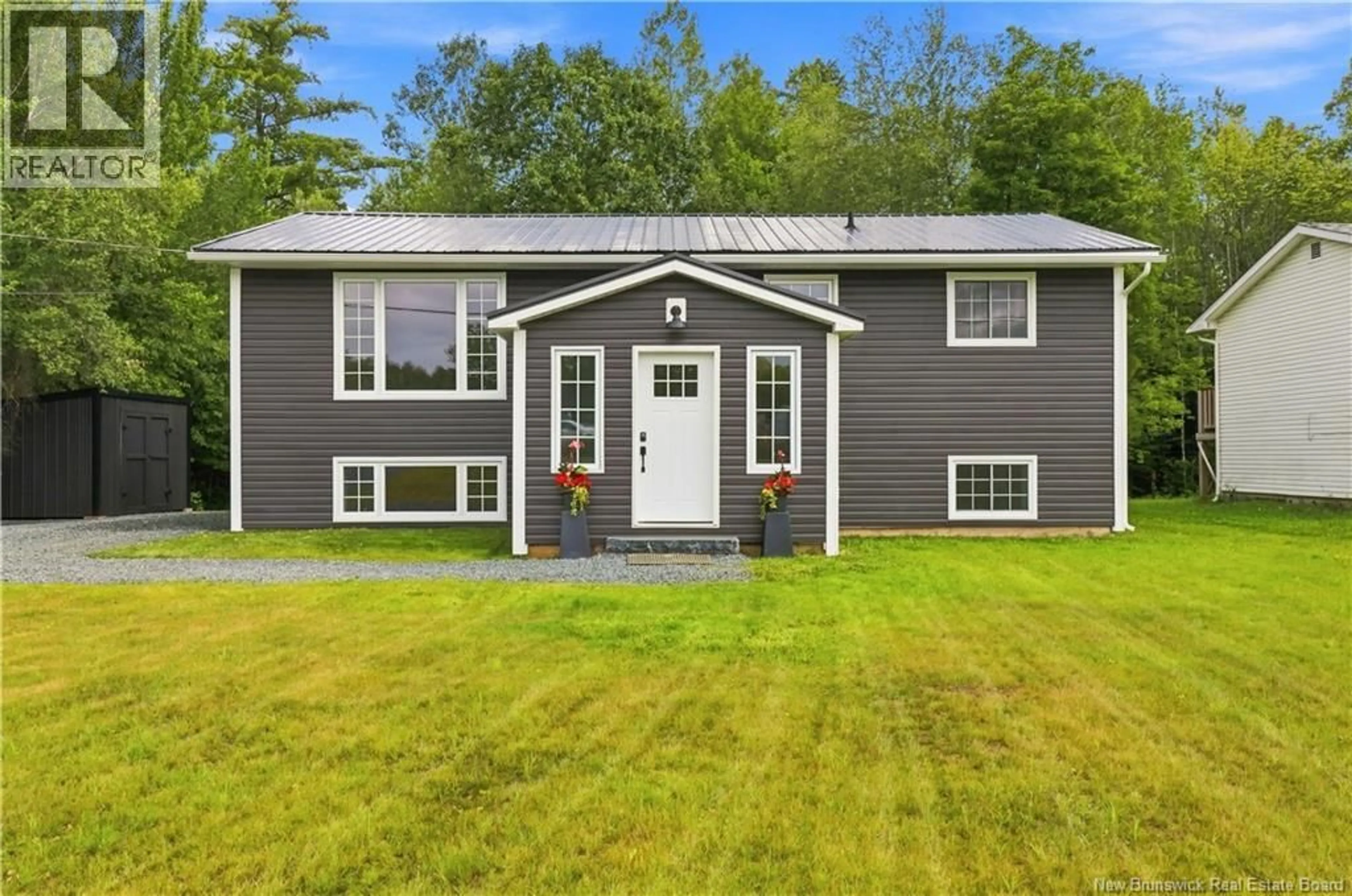 Home with vinyl exterior material, unknown for 156 WILSEY ROAD, Fredericton Junction New Brunswick E3B5J1