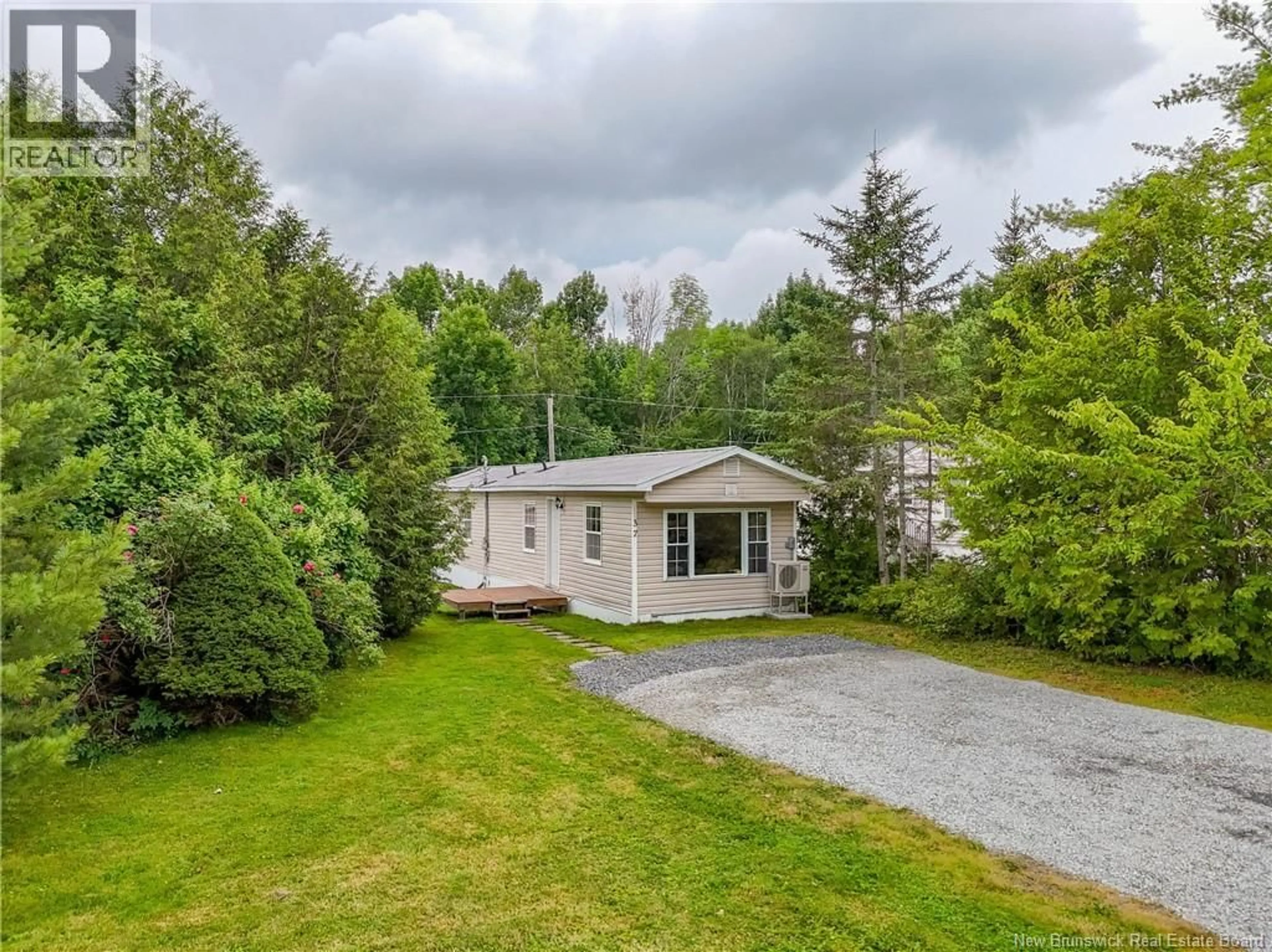 A pic from outside/outdoor area/front of a property/back of a property/a pic from drone, unknown for 37 EASTWOOD STREET, Fredericton New Brunswick E3B6M8