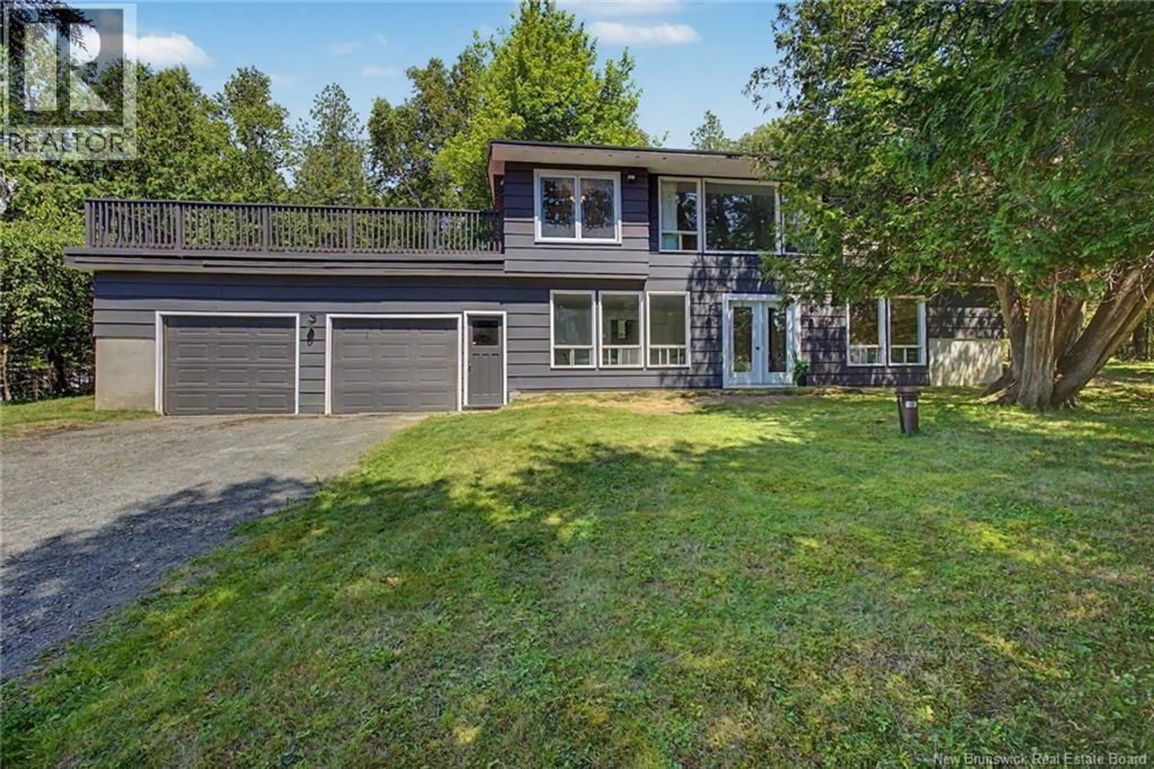 Home with vinyl exterior material, street for 188 CARLISLE RD, Douglas New Brunswick E3G7N5