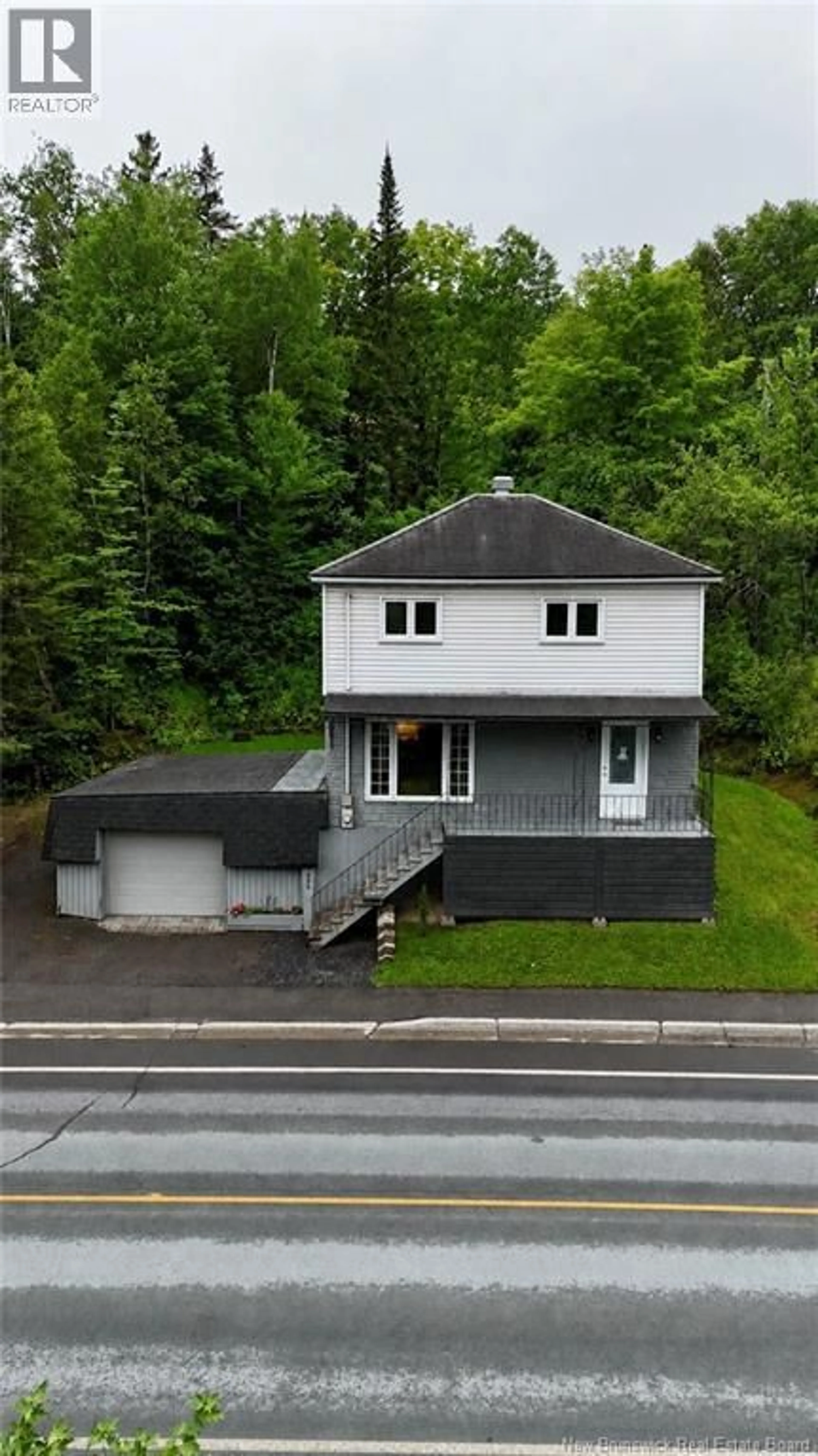 A pic from outside/outdoor area/front of a property/back of a property/a pic from drone, street for 498 CHEMIN CANADA CHEMIN, Edmundston New Brunswick E3V1W4
