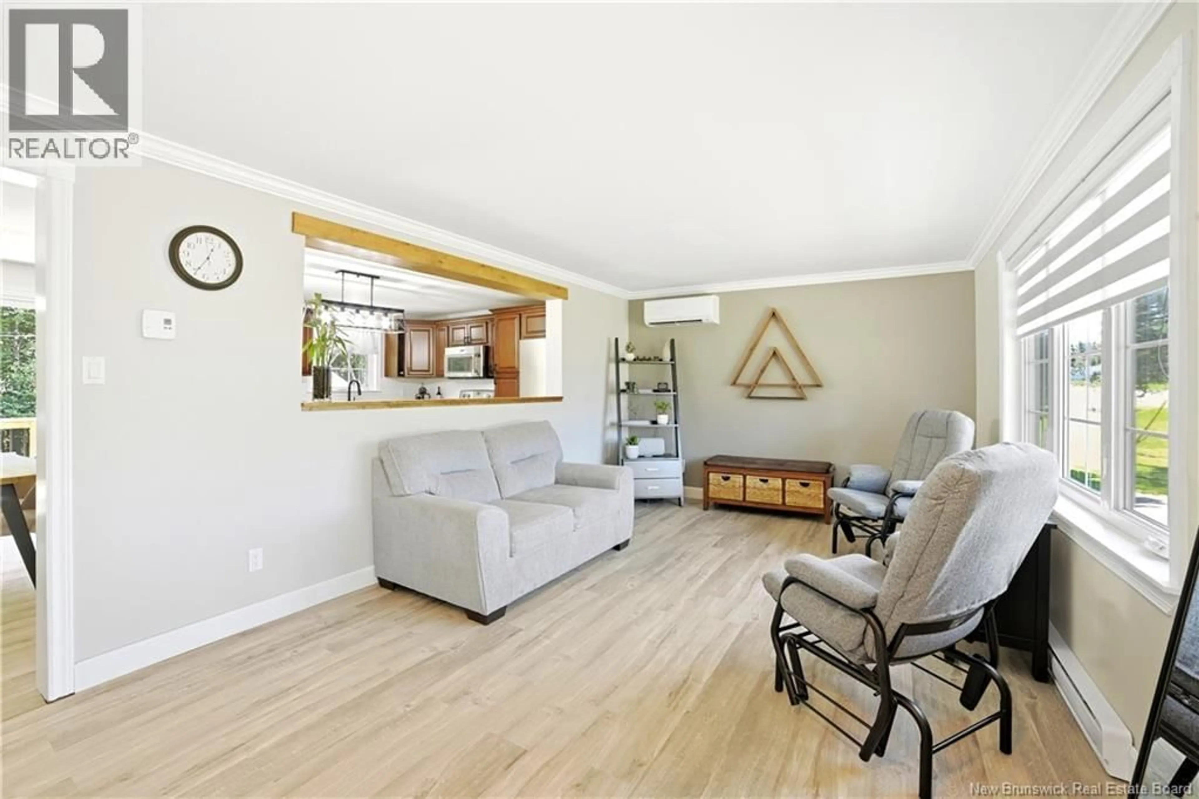 Living room with furniture, unknown for 35 RUE DES ROCHES, Bouctouche New Brunswick E4S3B4