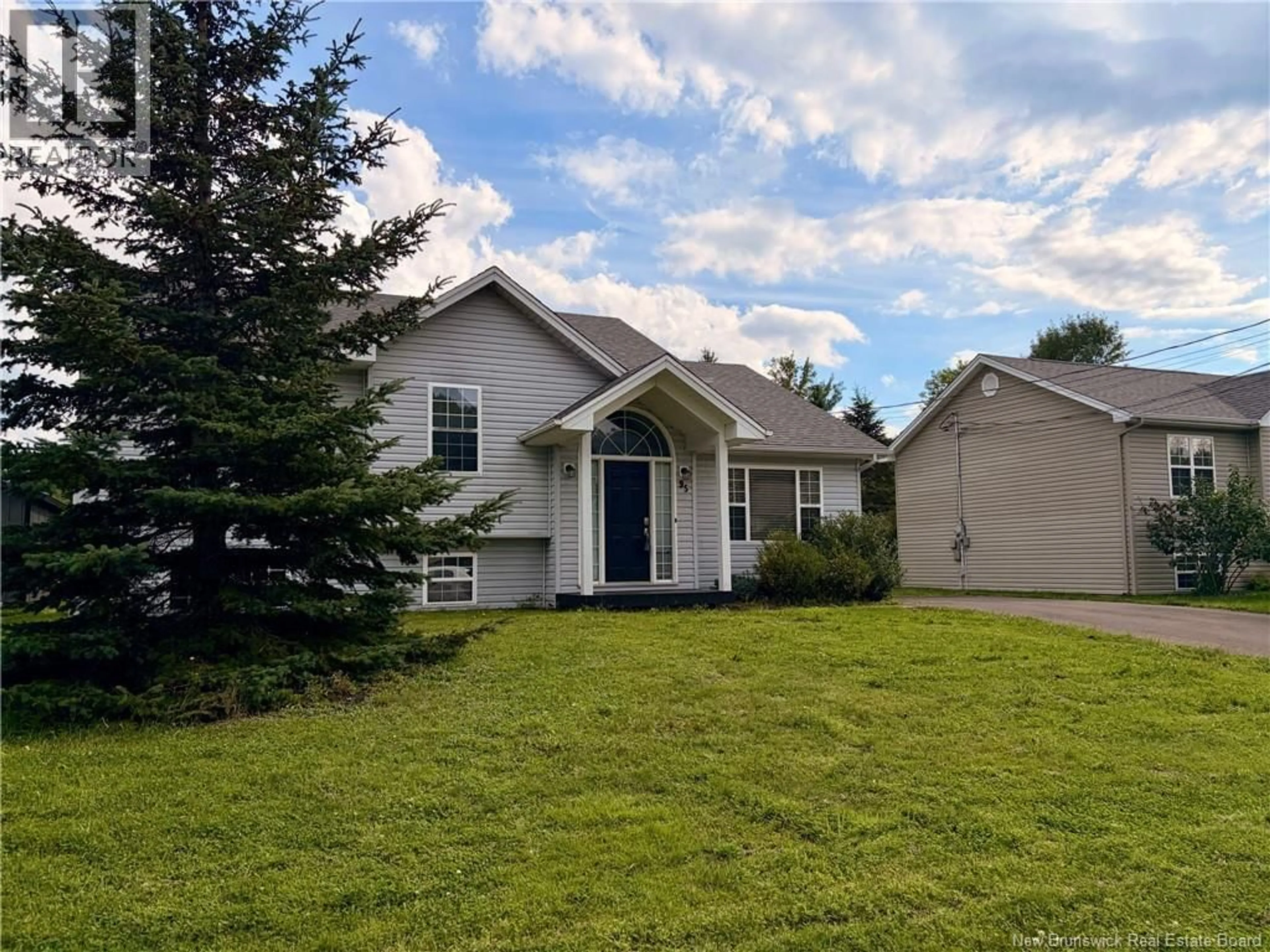 Home with vinyl exterior material, street for 95 FREDERIC STREET, Dieppe New Brunswick E1A7H9
