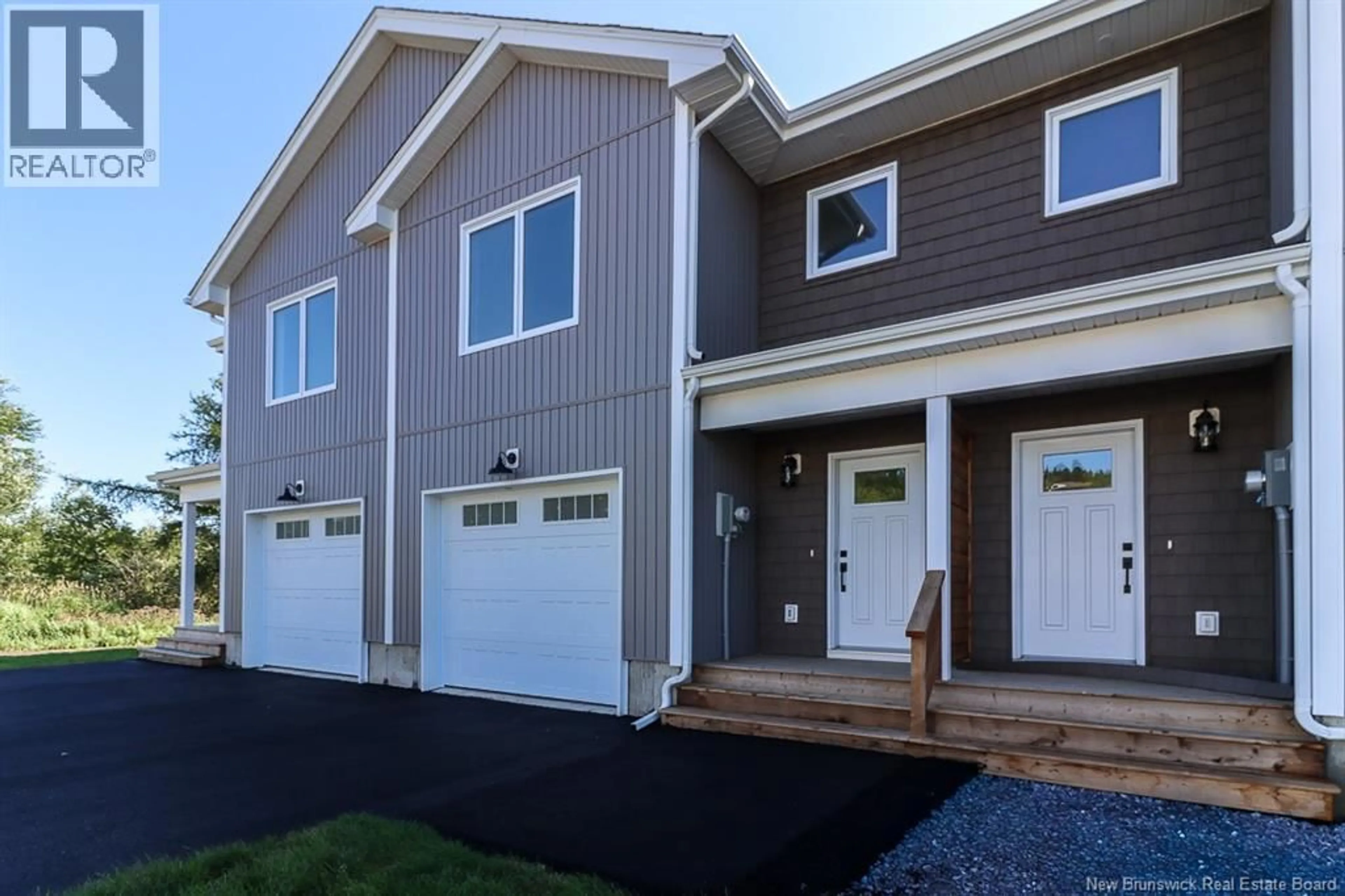 Home with vinyl exterior material, street for 39 DOWNSVIEW DRIVE, Saint John New Brunswick E2M7X4
