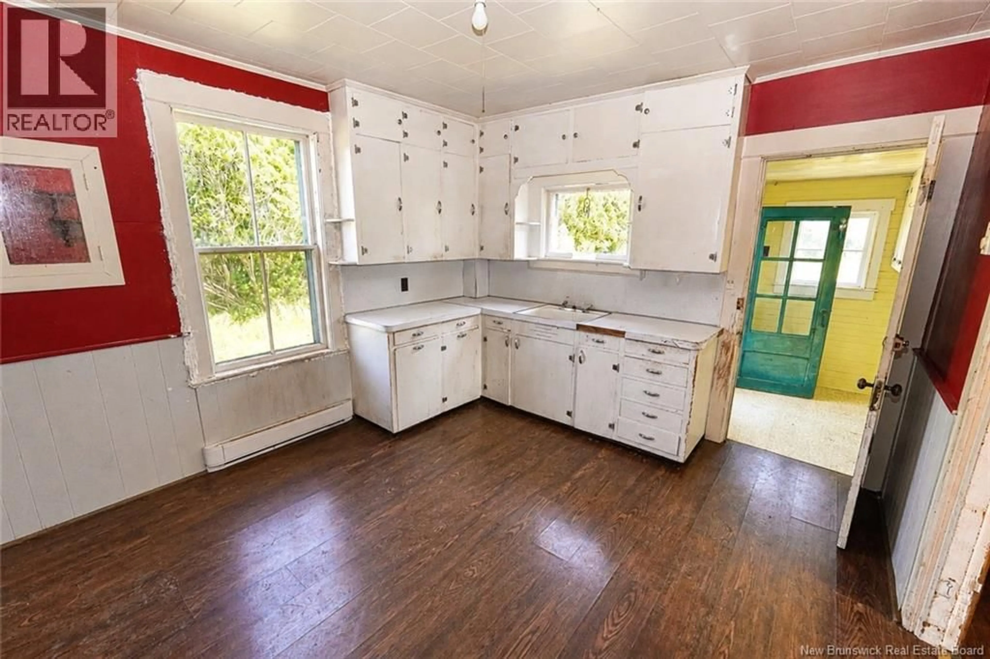 Standard kitchen, unknown for 1137 ROUTE 776, Grand Manan New Brunswick E5G4E9