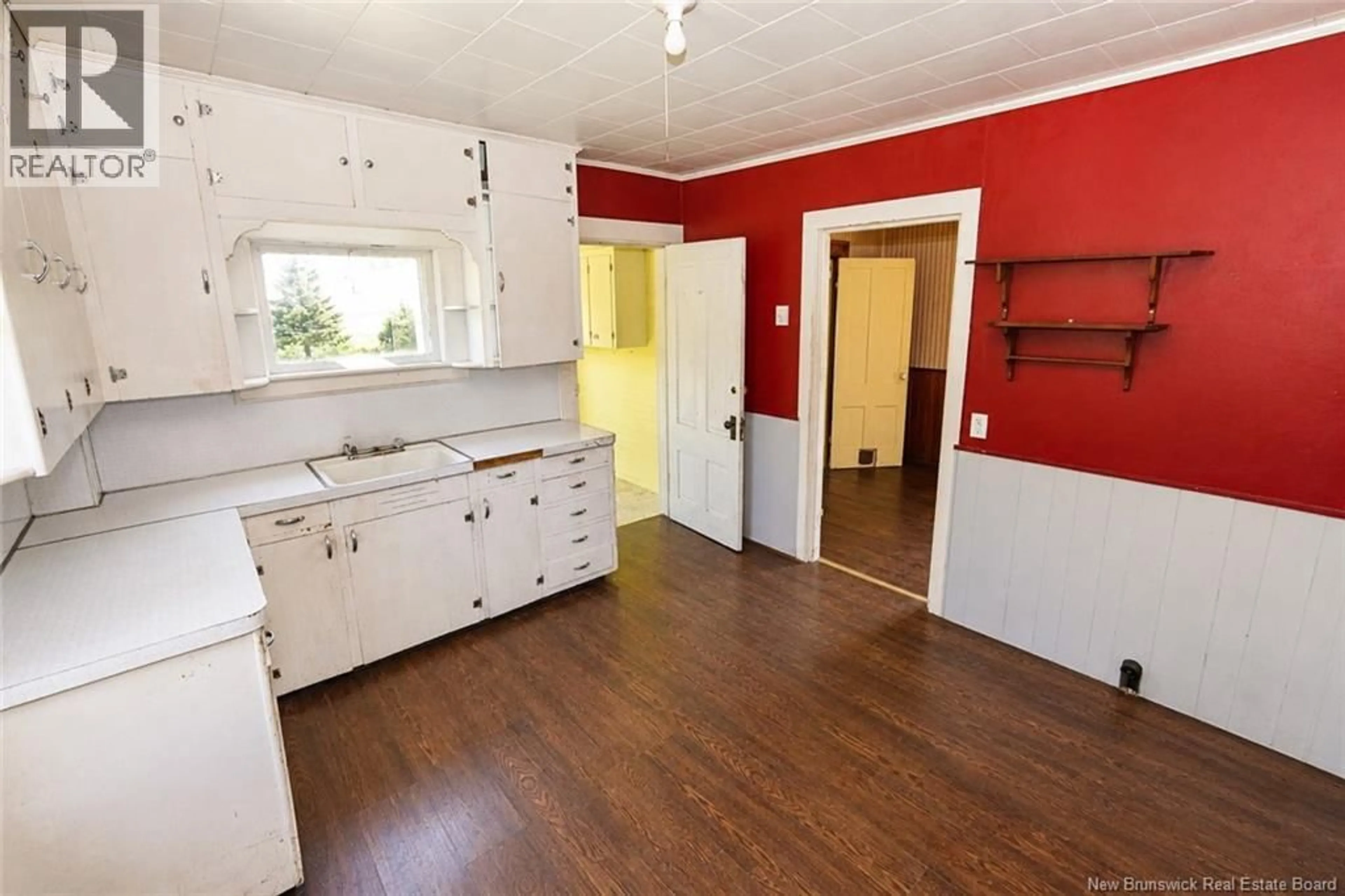 Standard kitchen, unknown for 1137 ROUTE 776, Grand Manan New Brunswick E5G4E9