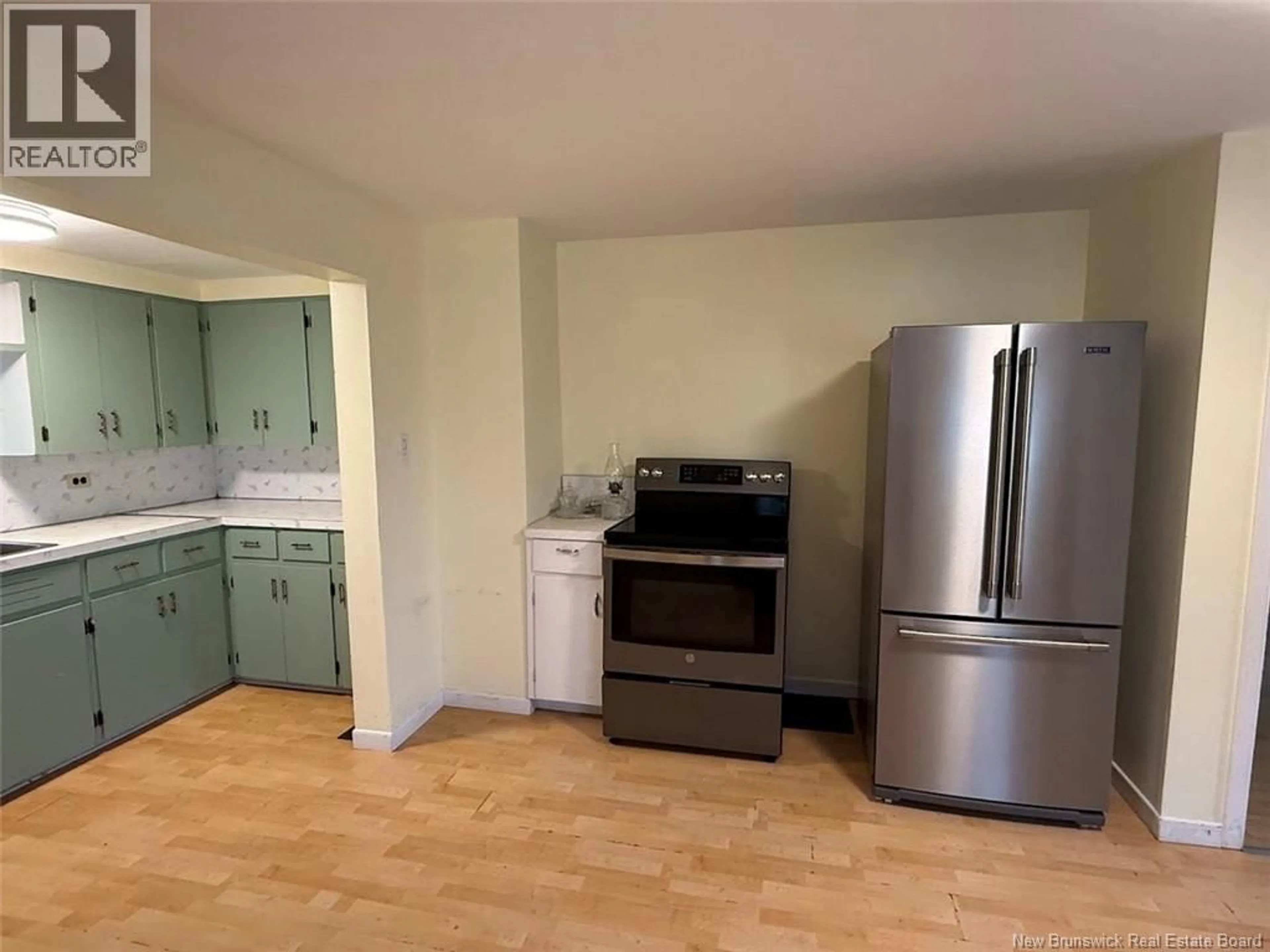 Standard kitchen, unknown for 73 DAIGLES STREET, Edmundston New Brunswick E3V1L8