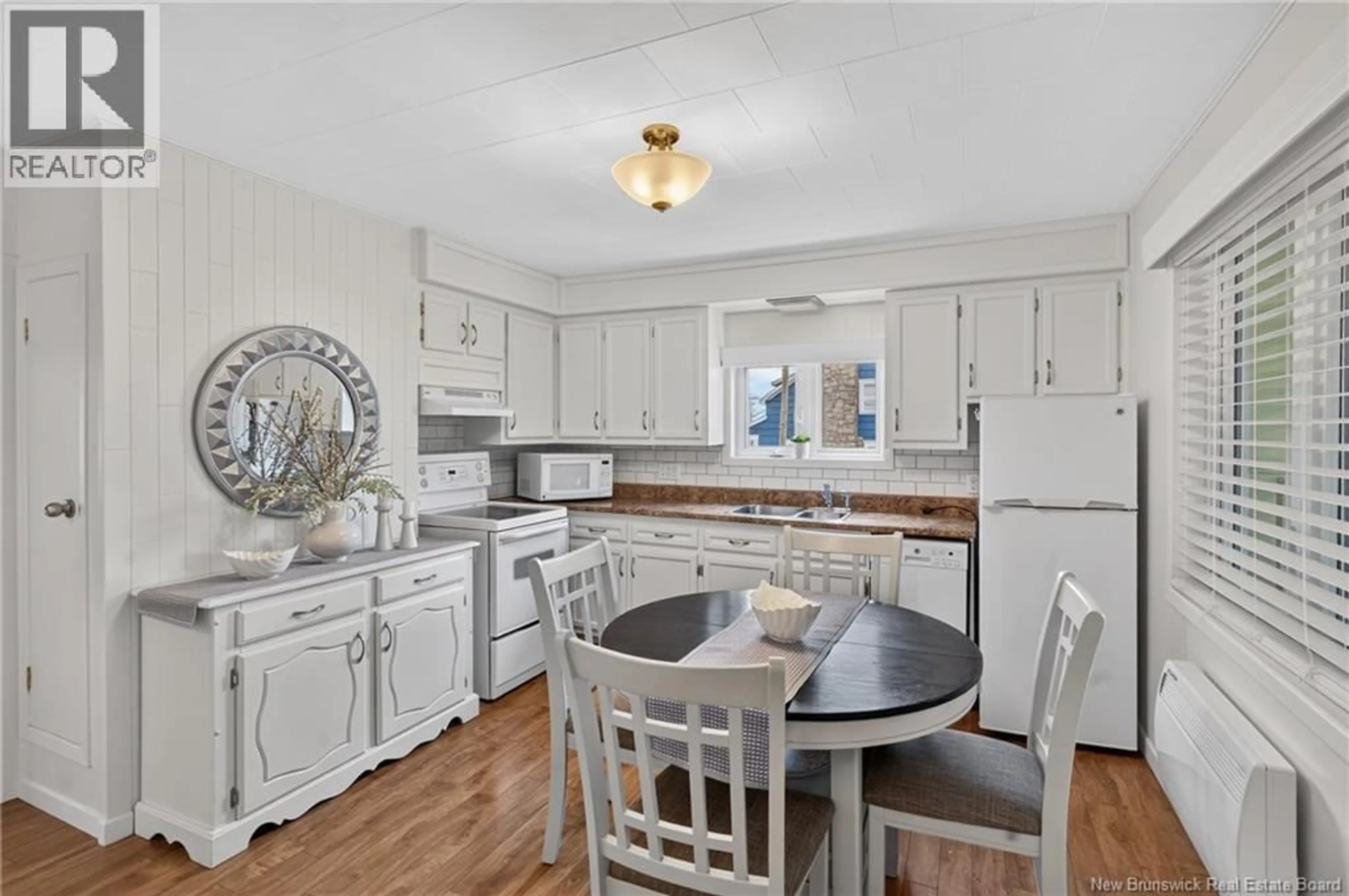 Open concept kitchen, ceramic/tile floor for 312 VICTORIA STREET, Dalhousie New Brunswick E8C2S1