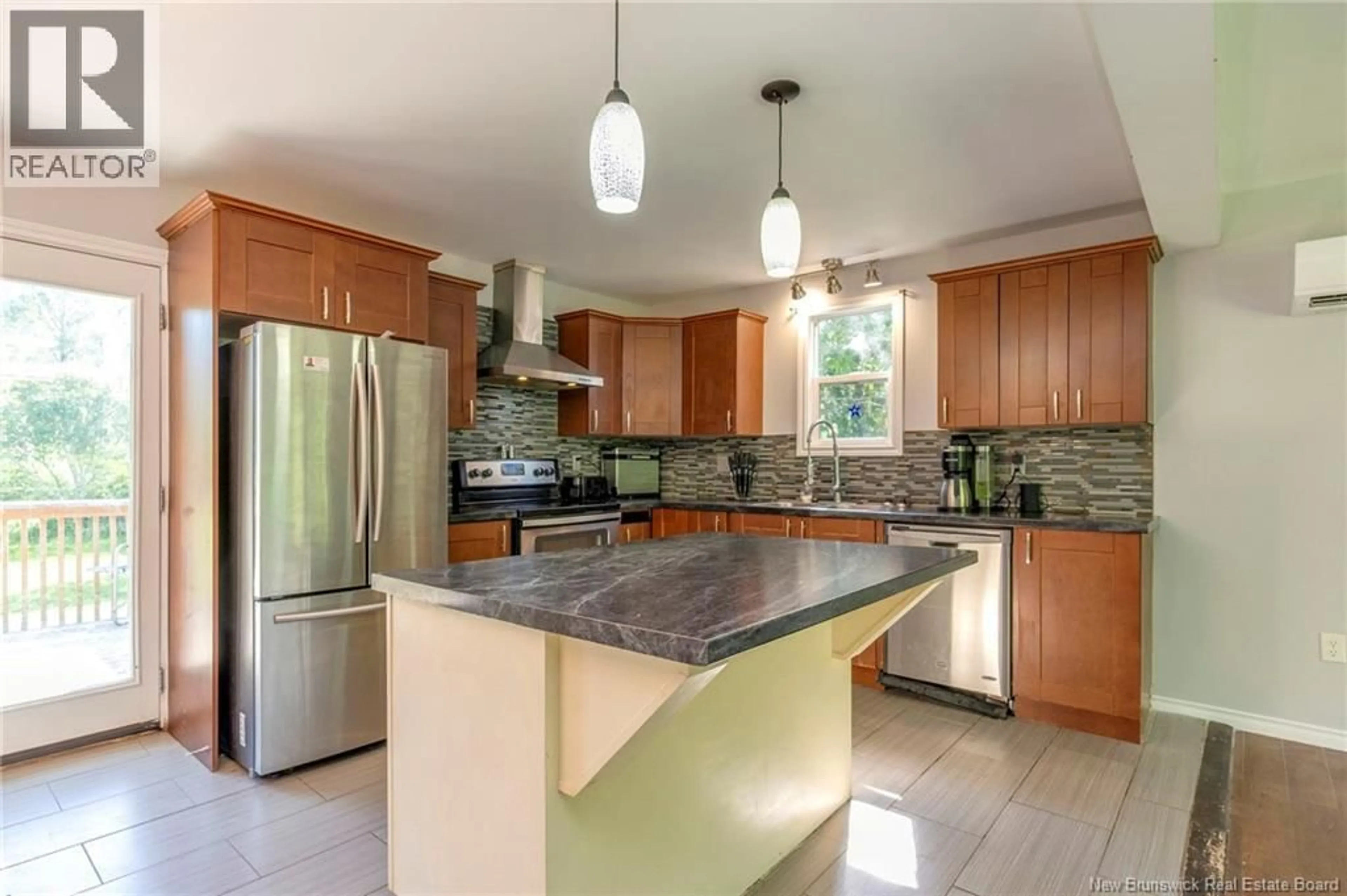 Open concept kitchen, ceramic/tile floor for 214 HAMMOND RIVER ROAD, Quispamsis New Brunswick E2G1G4