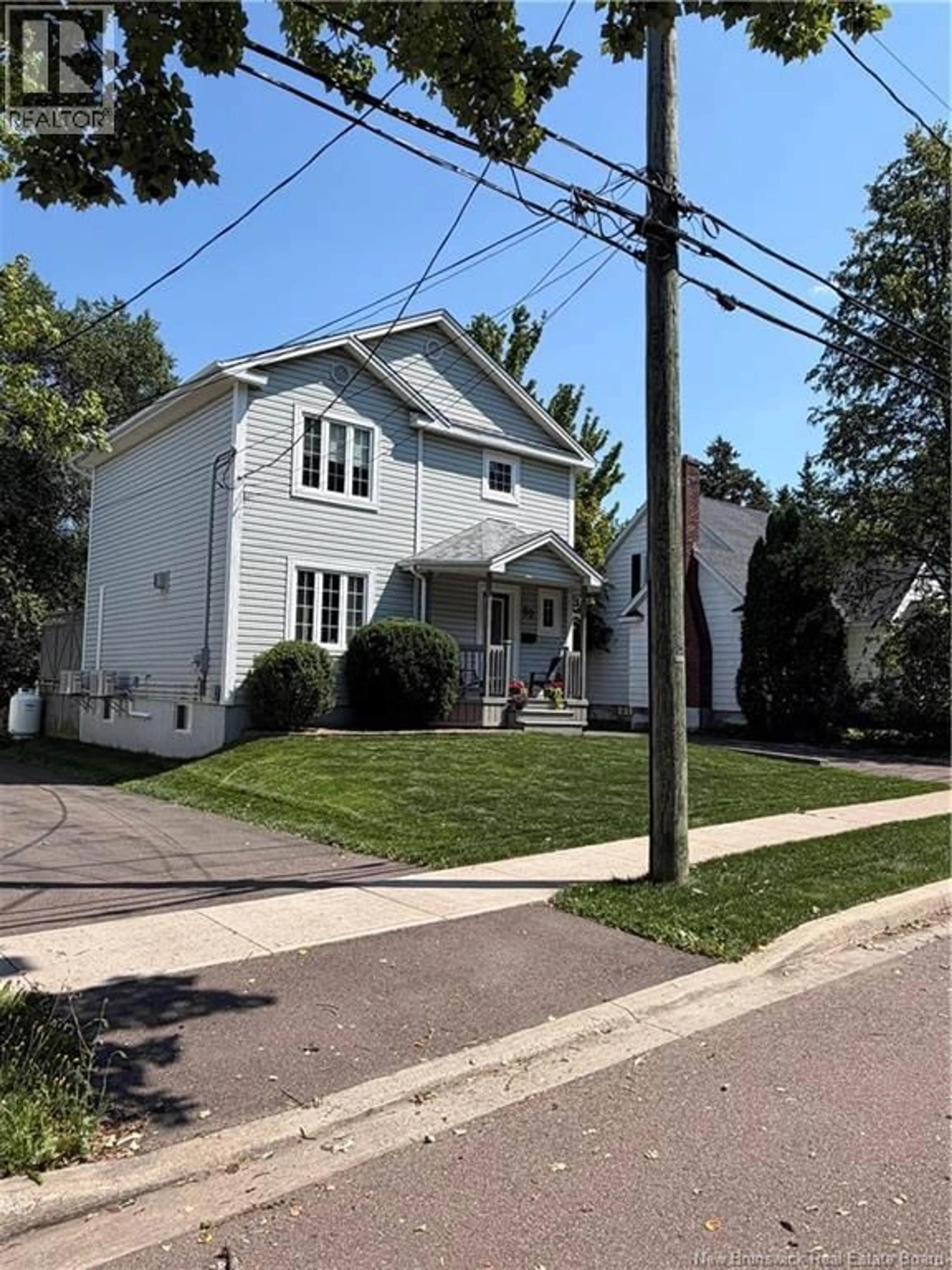 Home with vinyl exterior material, street for 89 WINTER AVENUE, Moncton New Brunswick E1C5X3