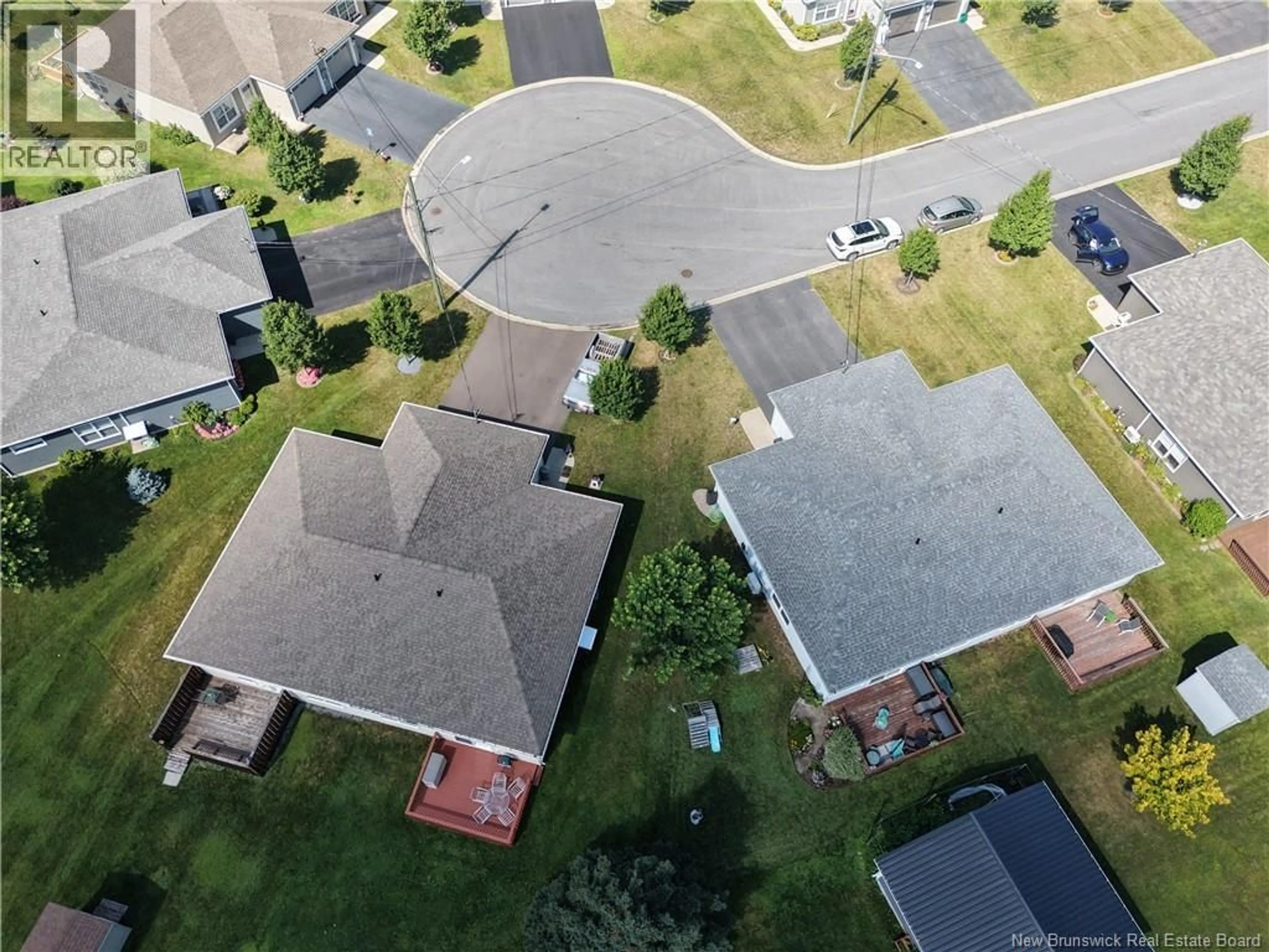 A pic from outside/outdoor area/front of a property/back of a property/a pic from drone, street for 25 PARKVIEW, Sussex New Brunswick E4E0J8