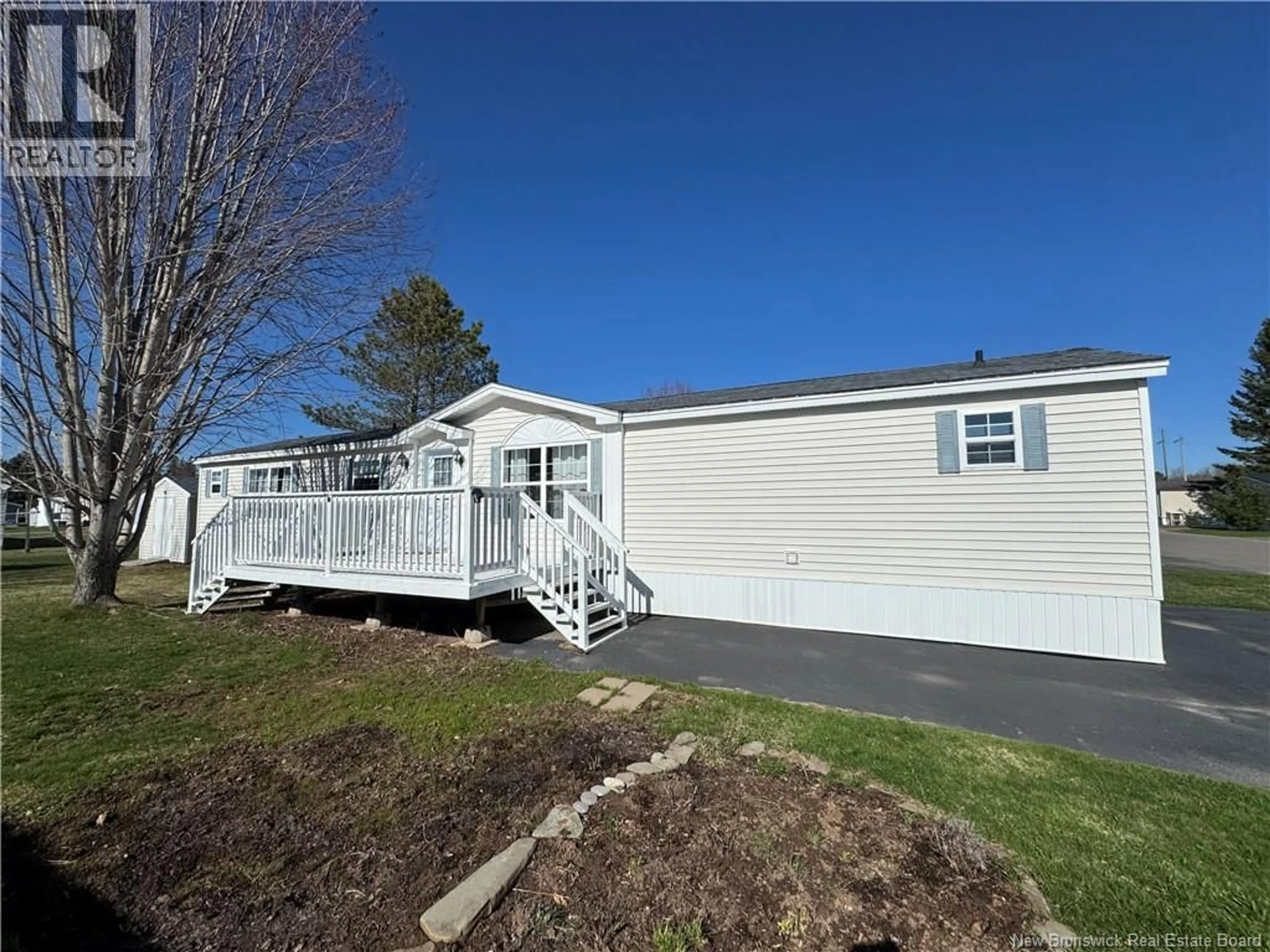 Home with vinyl exterior material, unknown for 33 FIRST STREET, Sussex Corner New Brunswick E4E2W2