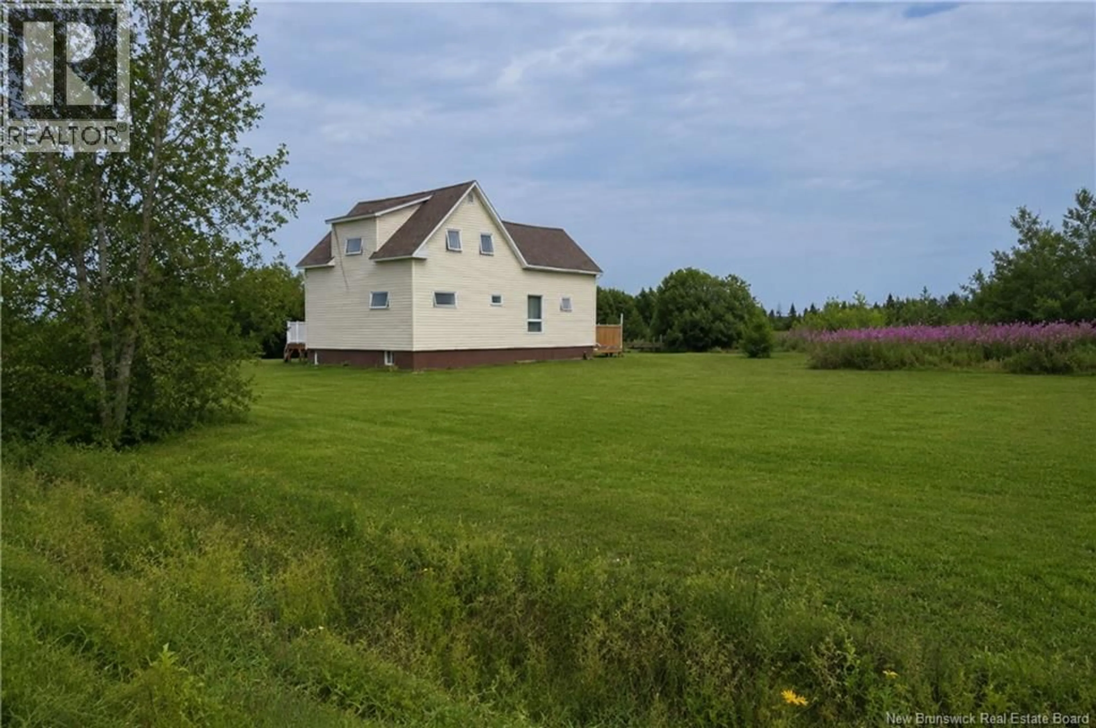 A pic from outside/outdoor area/front of a property/back of a property/a pic from drone, building for 816 BASQUE RUE, Canton Des Basques New Brunswick E1X3P2