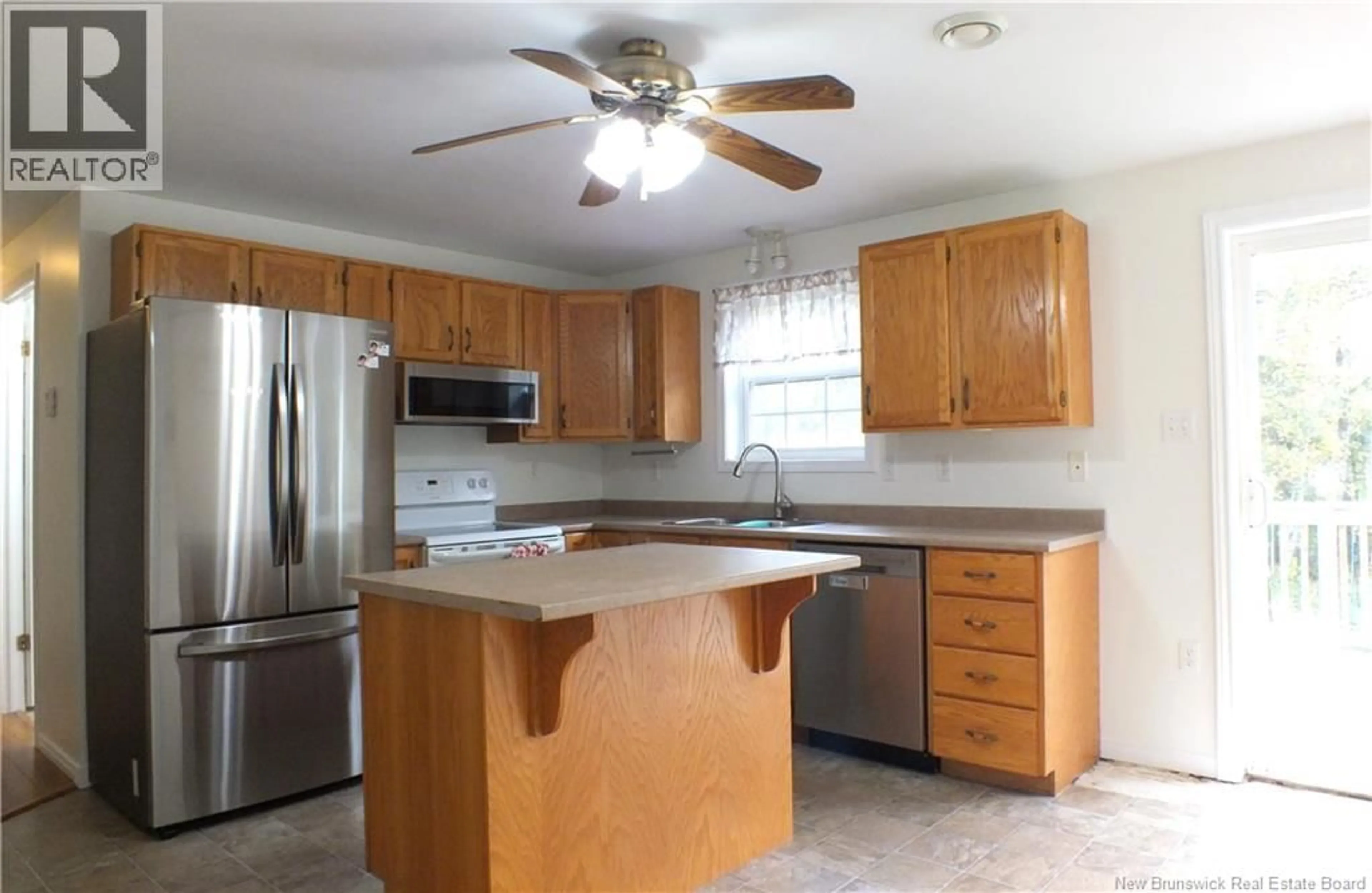 Standard kitchen, unknown for 151 JENNIFER, Miramichi New Brunswick E1N6L8