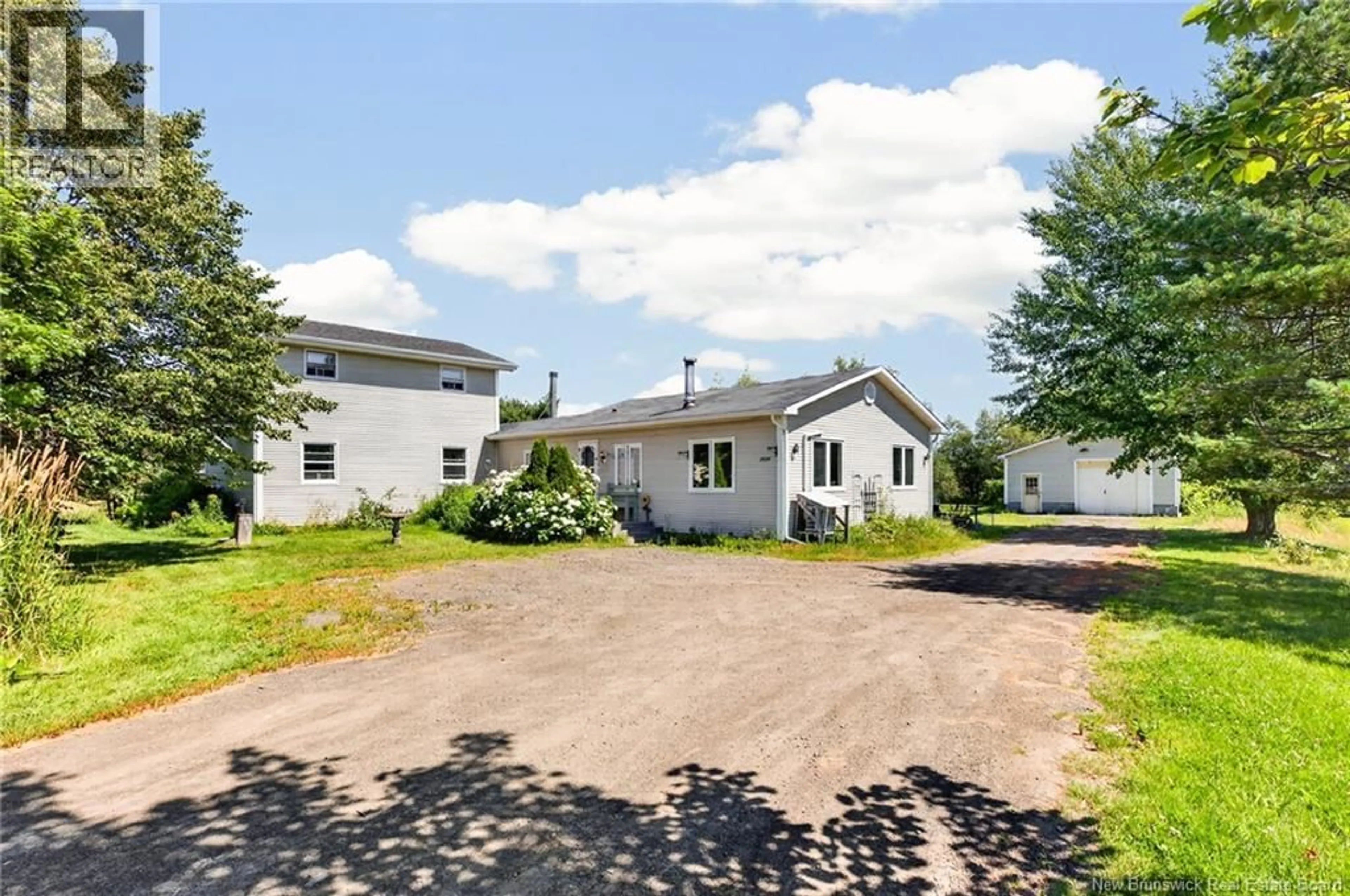 A pic from outside/outdoor area/front of a property/back of a property/a pic from drone, street for 3536 ROUTE 132, Scoudouc New Brunswick E4P3M6
