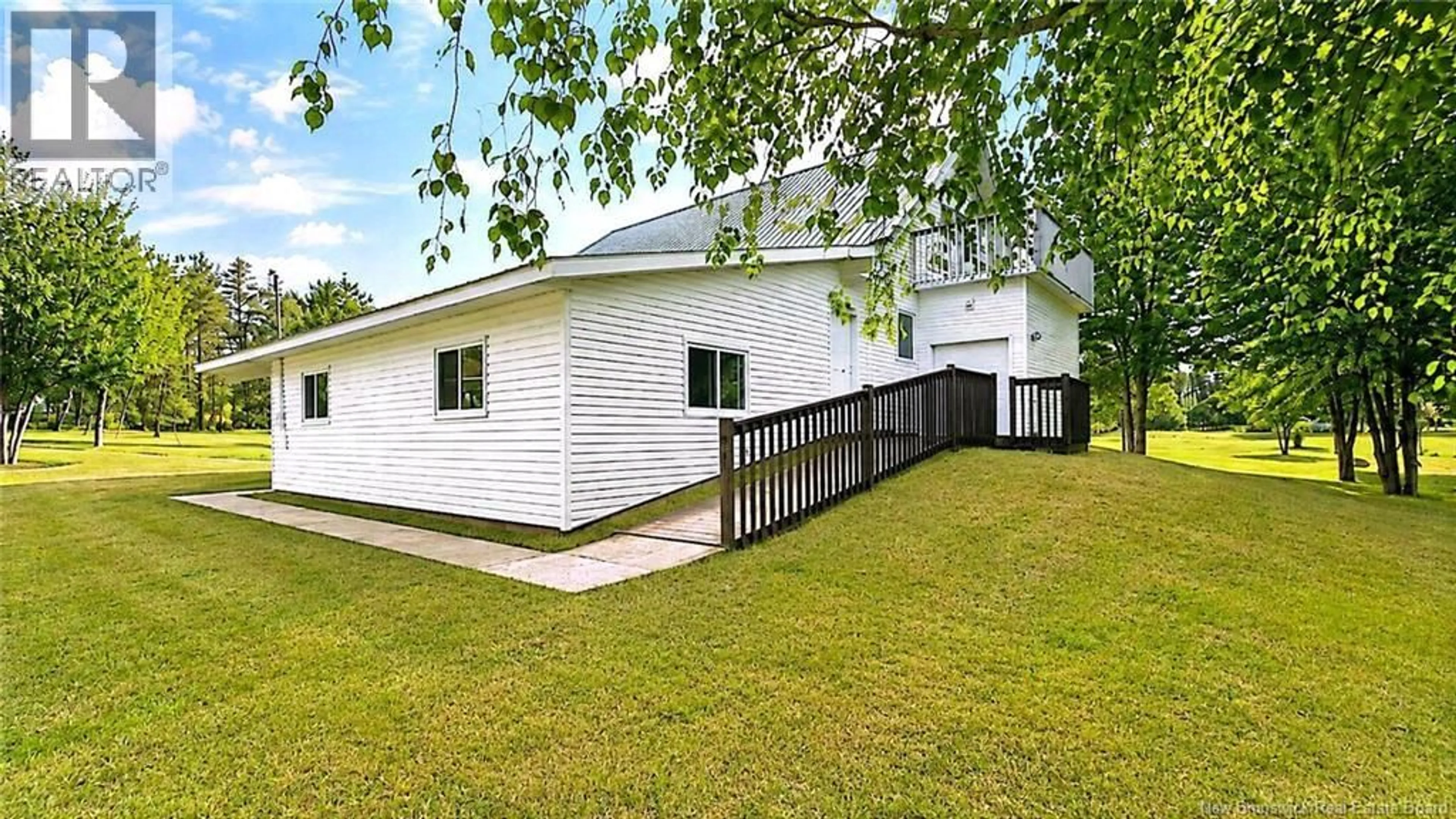 Home with vinyl exterior material, building for 2668 RTE 363, Saint-Sauveur New Brunswick E8L1R2