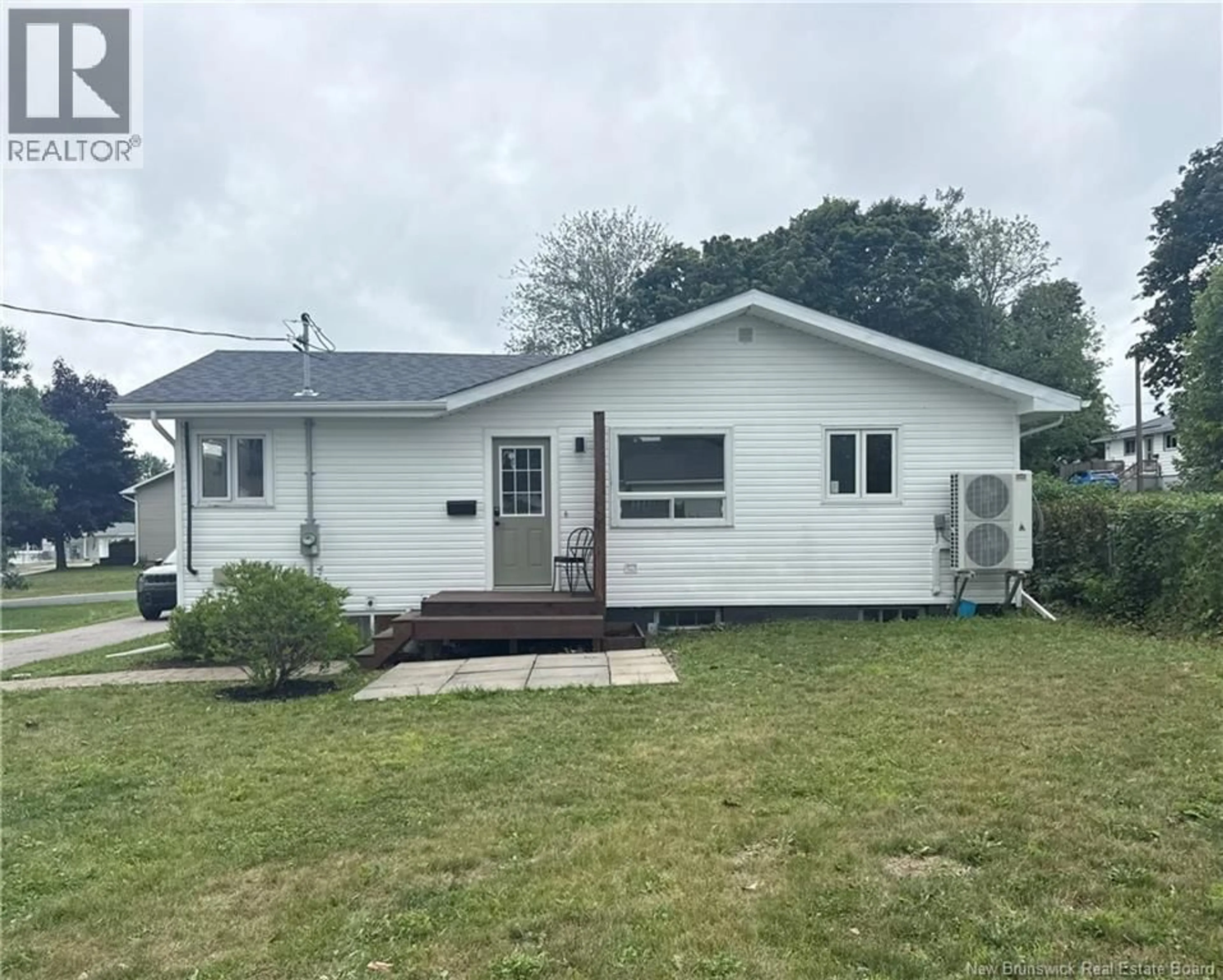 Home with vinyl exterior material, unknown for 454 GREMLEY DRIVE, Miramichi New Brunswick E1V2M1