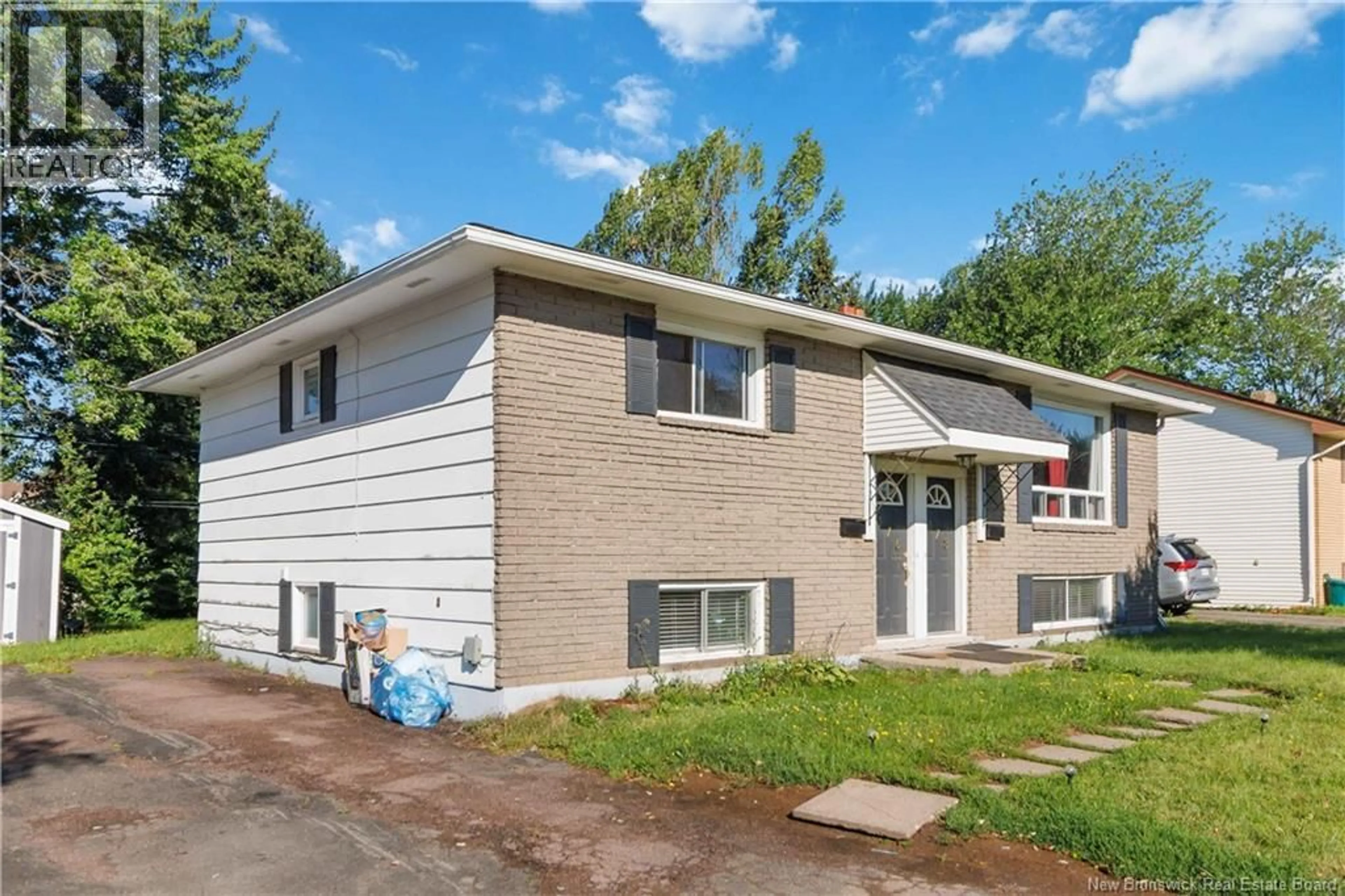 Home with vinyl exterior material, unknown for 176-178 AYER AVENUE, Moncton New Brunswick E1C8G8