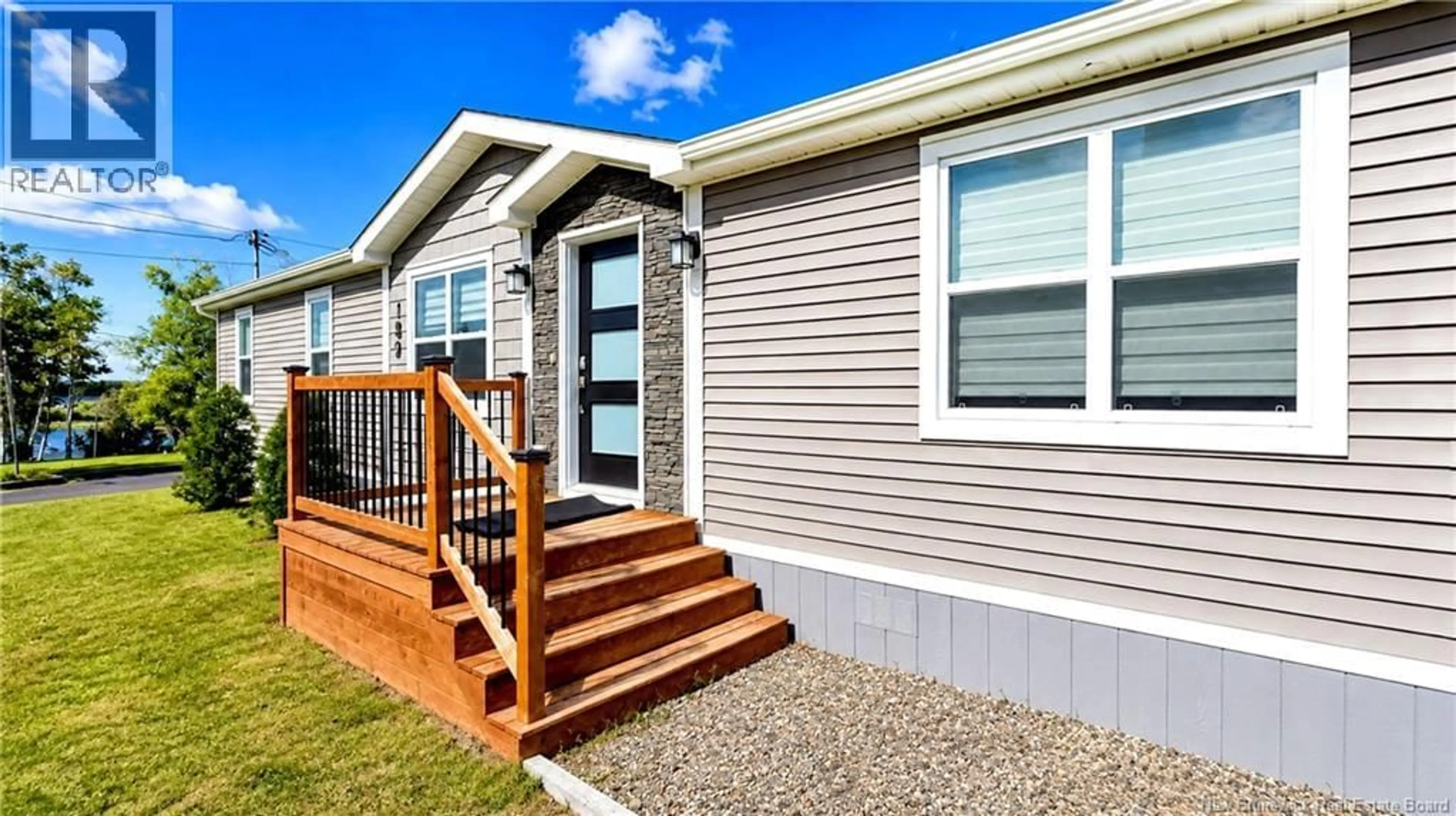 Home with vinyl exterior material, unknown for 1824 ROUTE 365, Petit-Tracadie New Brunswick E1X2R3