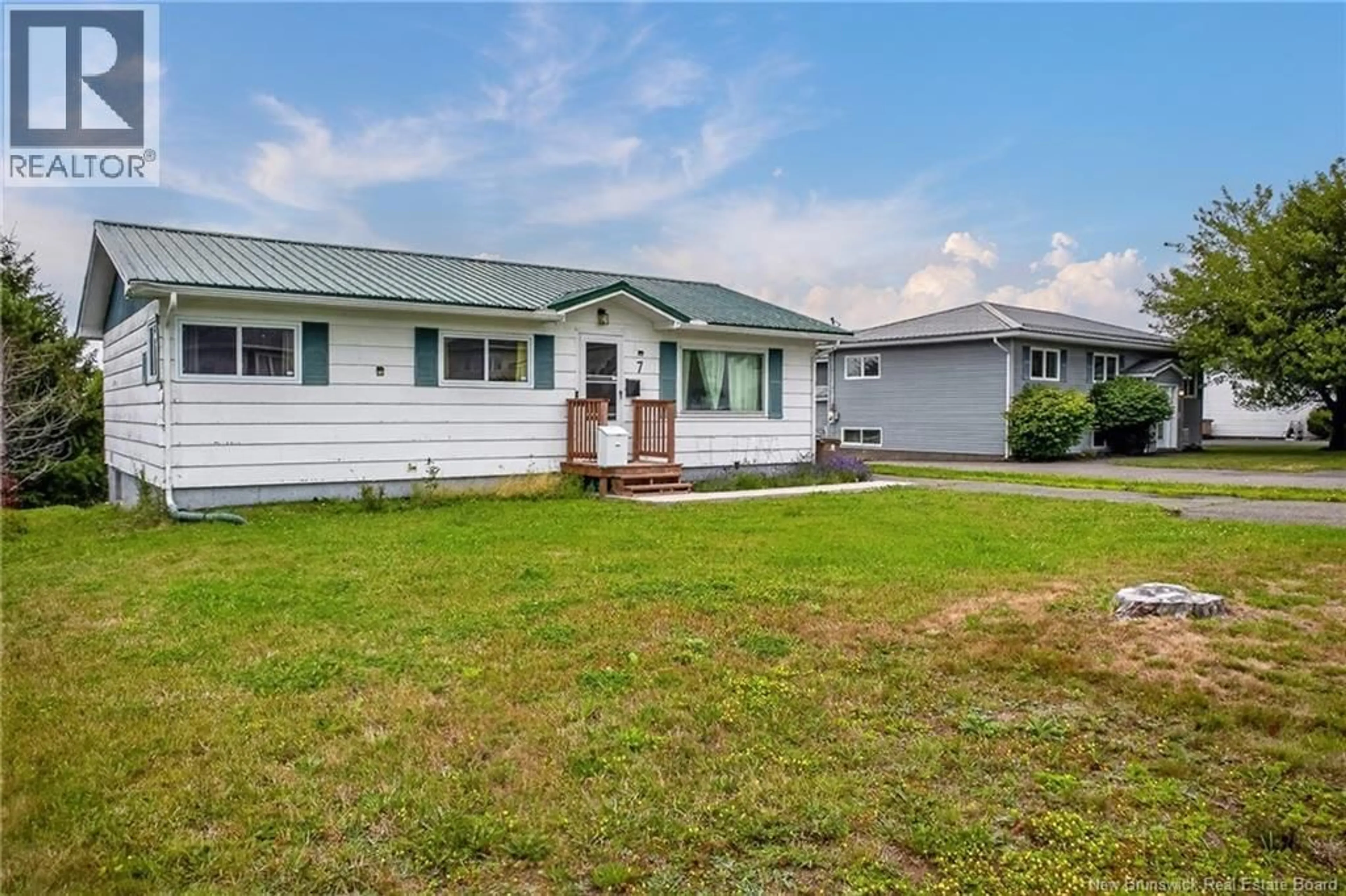 Home with vinyl exterior material, unknown for 7 KELTON STREET, Saint John New Brunswick E2J3A8