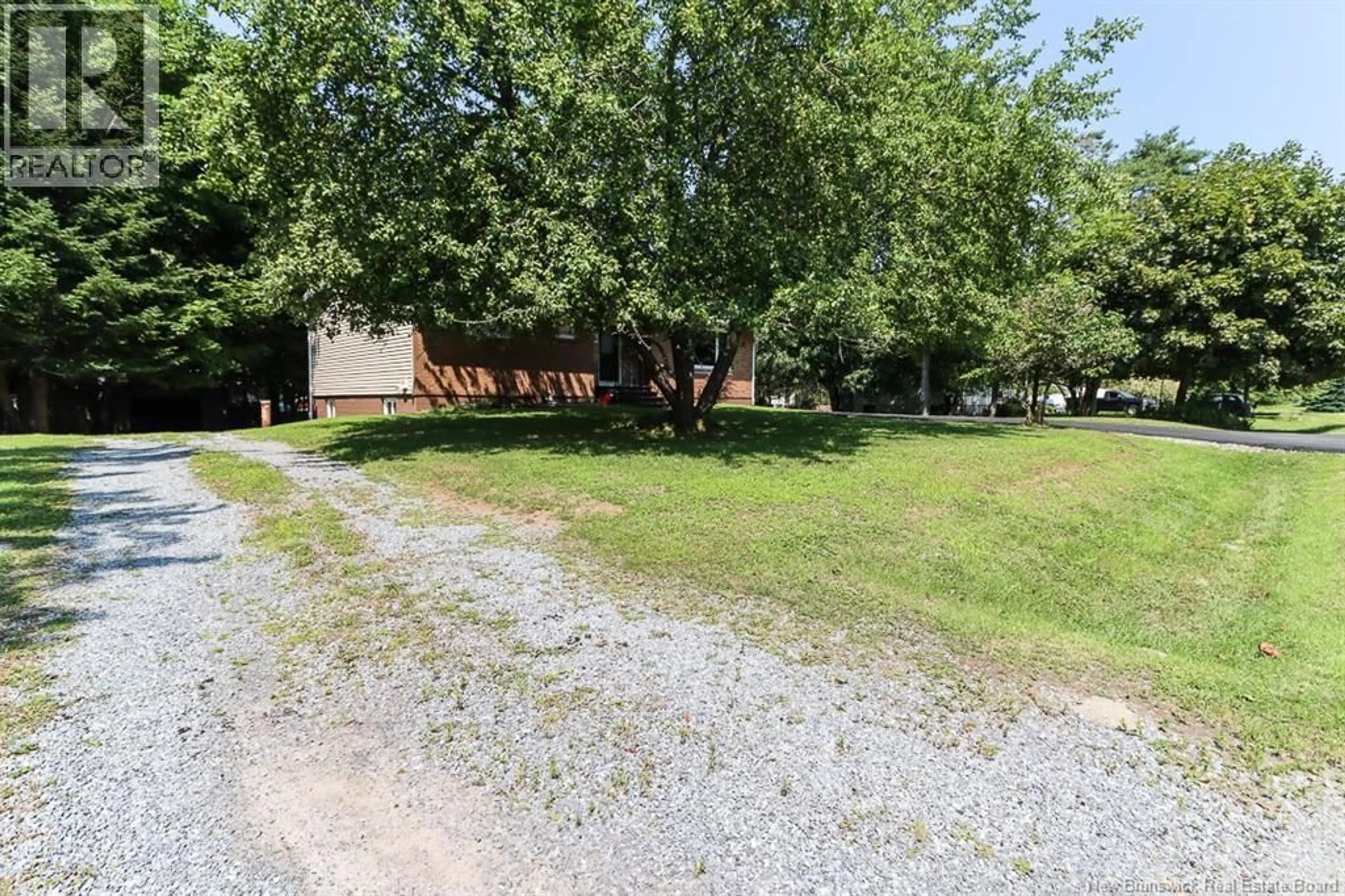 A pic from outside/outdoor area/front of a property/back of a property/a pic from drone, unknown for 105 LONGBOW PLACE, Quispamsis New Brunswick E2E1S2
