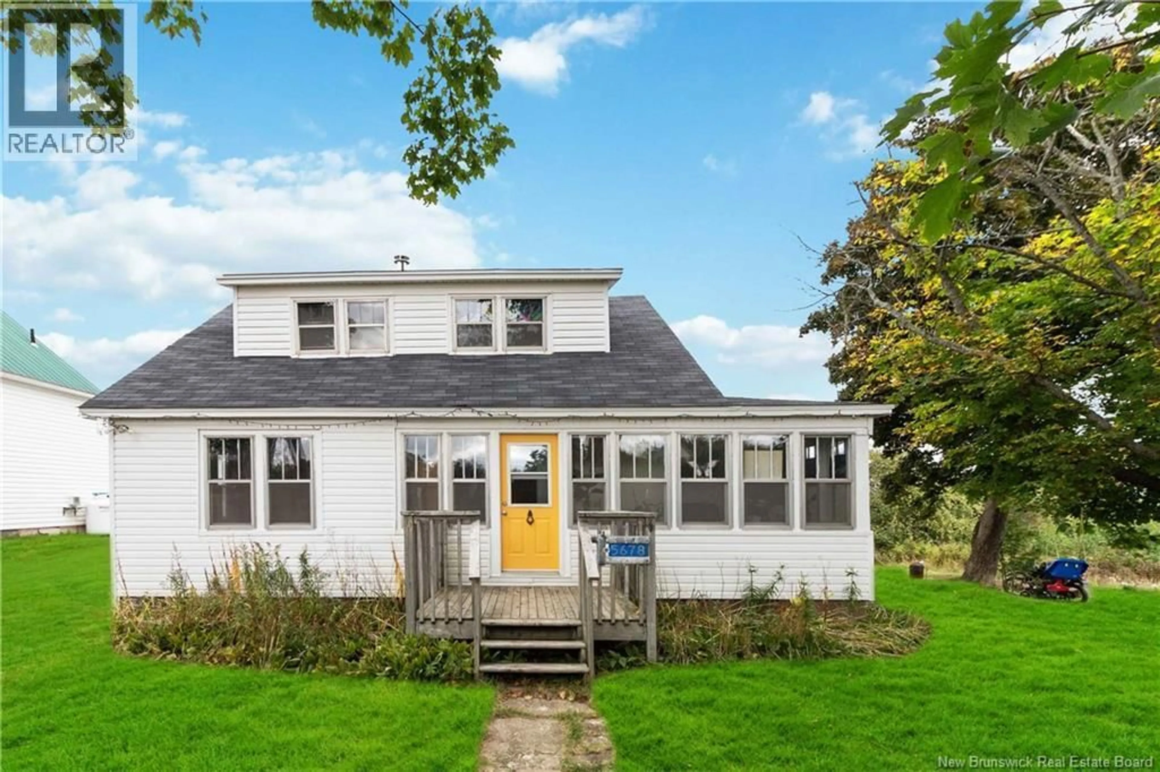 Home with vinyl exterior material, street for 5678 ROUTE 15, Beaubassin East New Brunswick E4N2P6