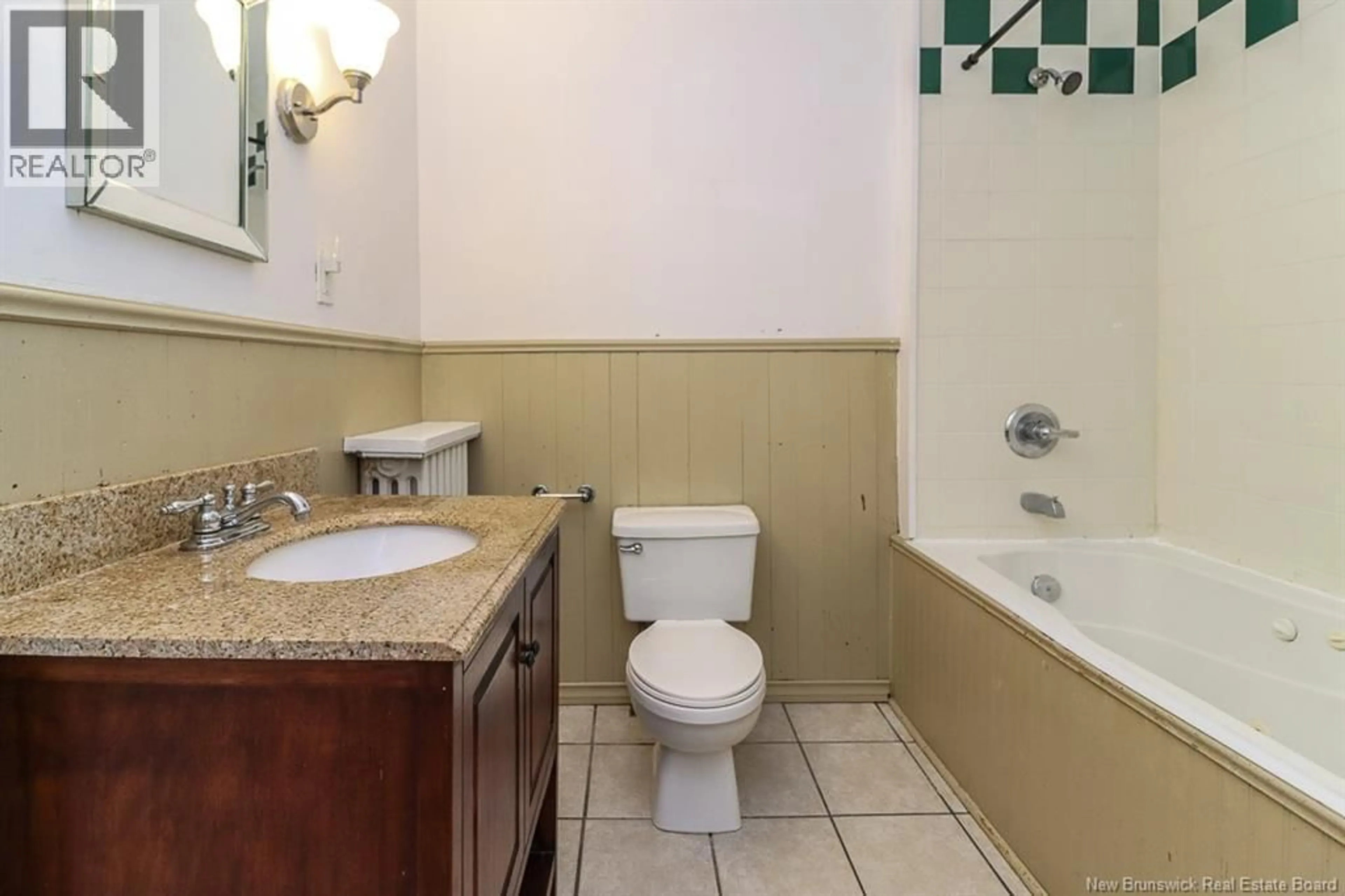Standard bathroom, ceramic/tile floor for 2 GLENBURM COURT, Saint John New Brunswick E2K3Y9