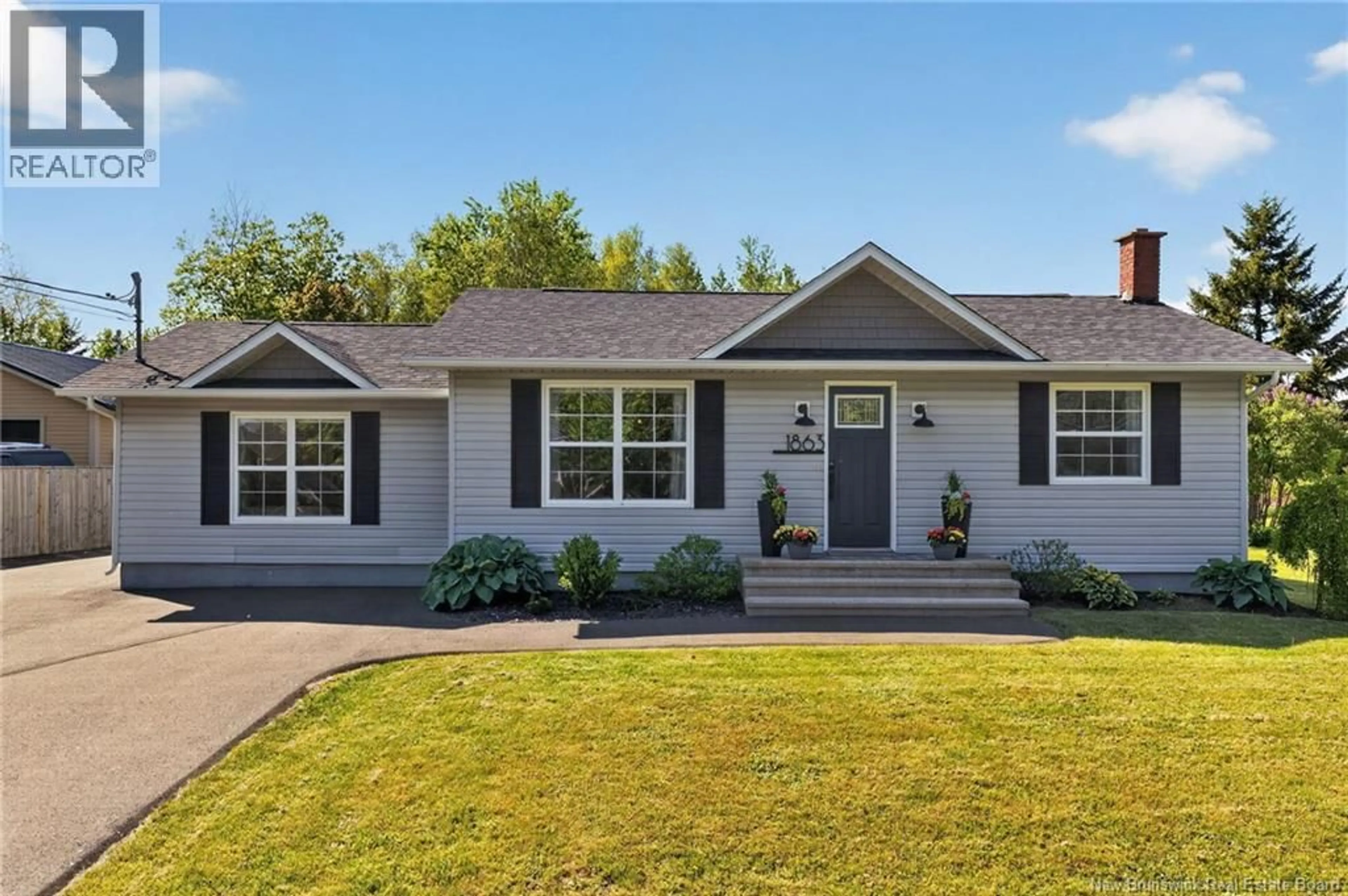Home with vinyl exterior material, street for 1863 ROUTE 535, Cocagne New Brunswick E4R3C2